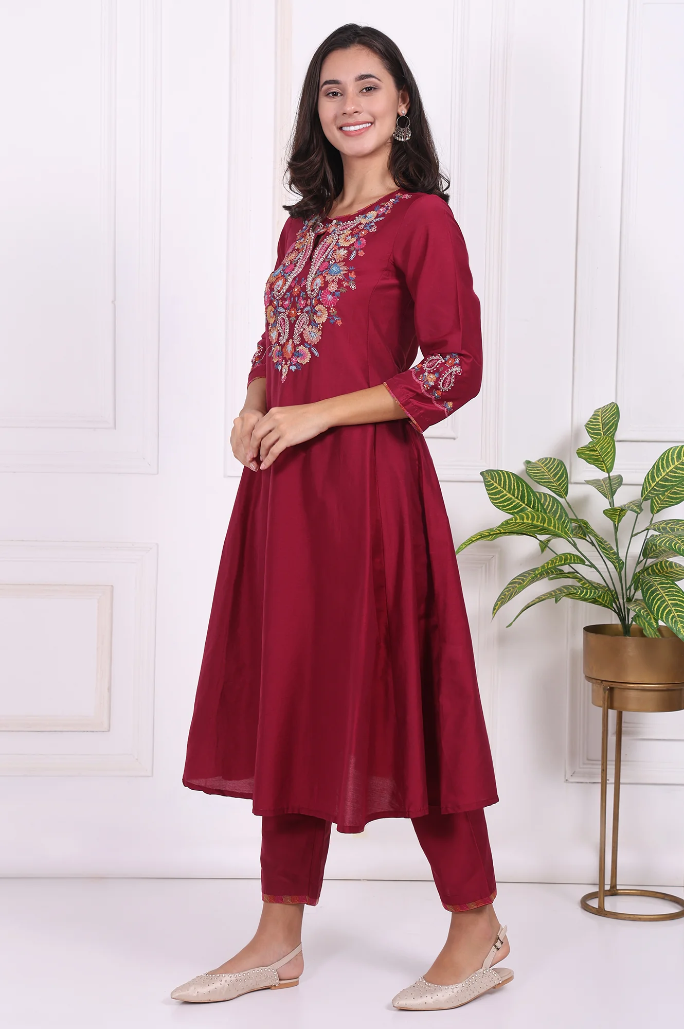 Maroon Embroidered Flared Kurta - Image 4