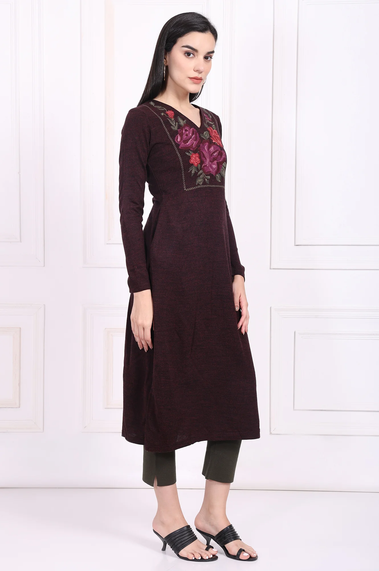 Maroon Embroidered Straight Acrylic Winter Kurta - Image 6