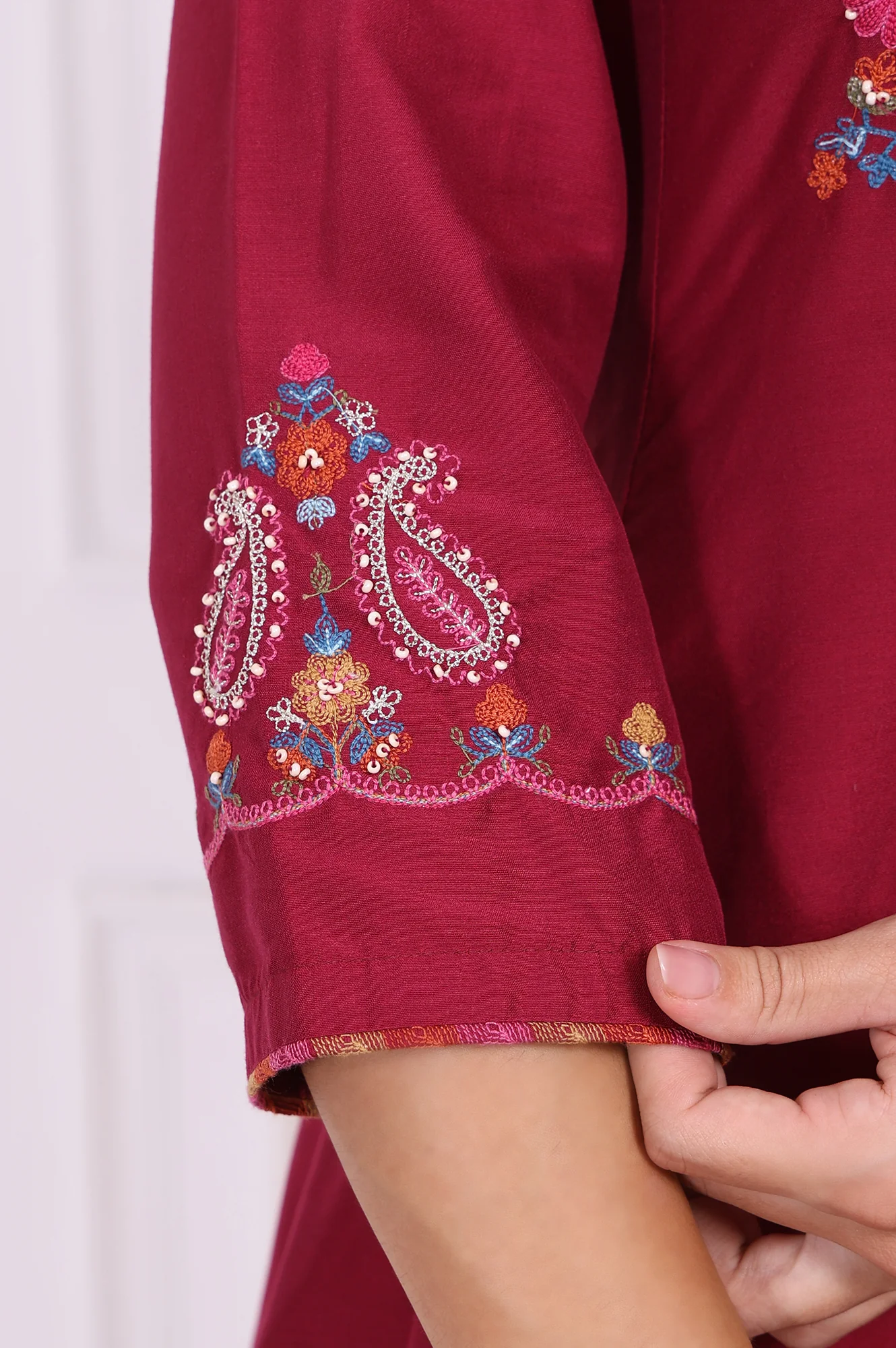 Maroon Embroidered Straight Kurta and Pants Co-ord Set - Image 7