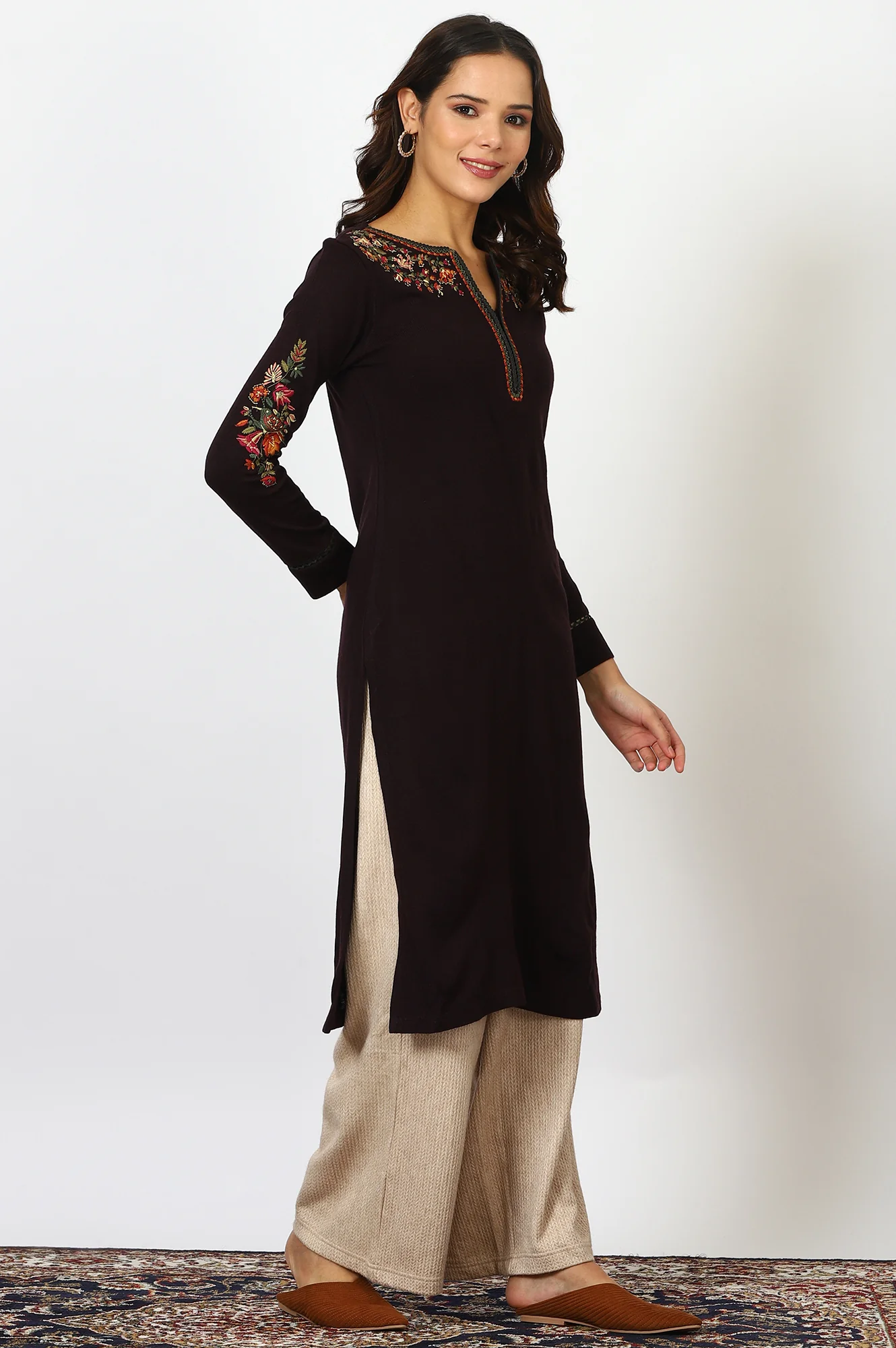 Maroon Embroidered Thread Work Acrylic Straight Kurta - Image 6