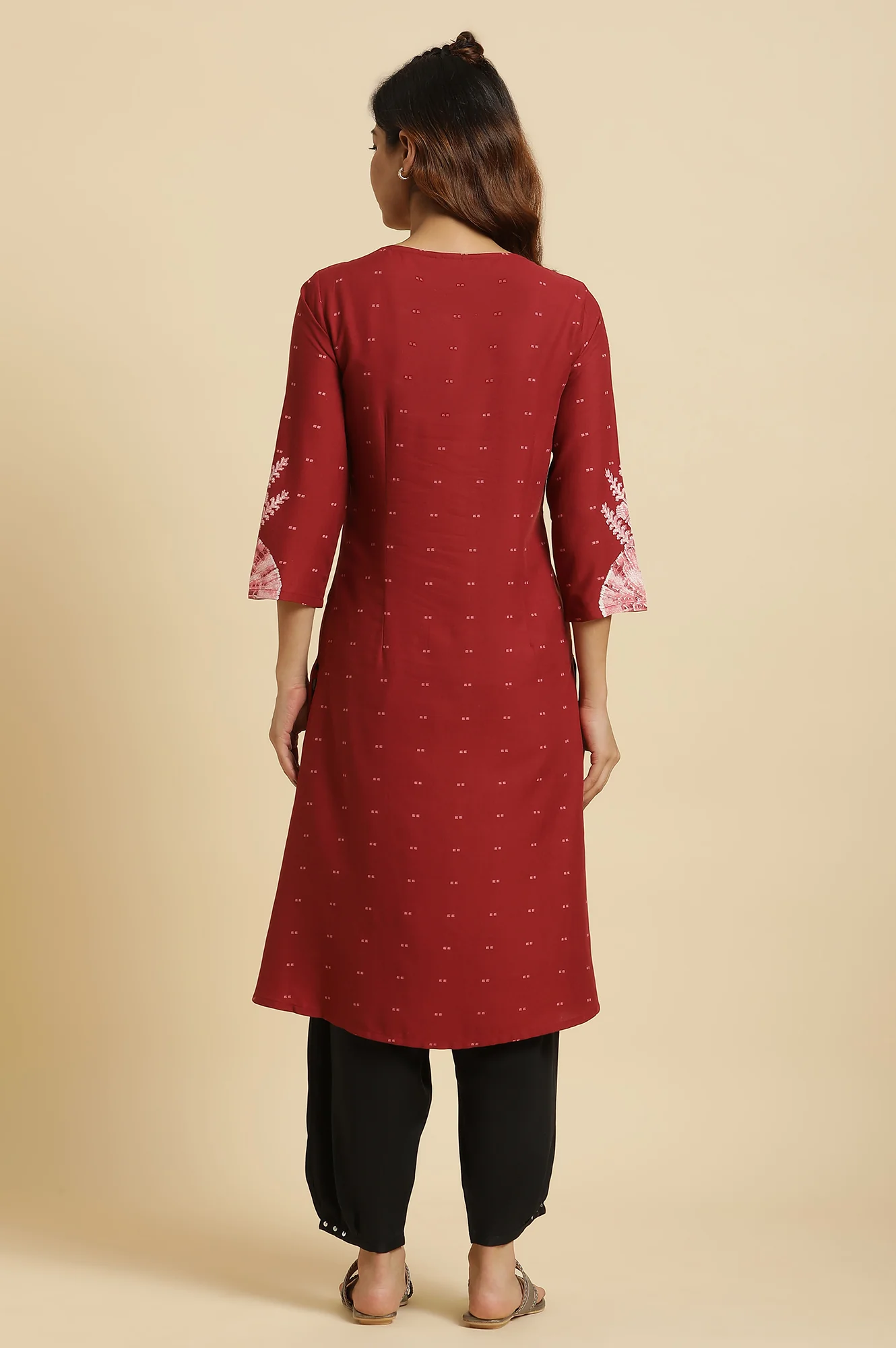Maroon Flared Kurta with Bandhani Tie Dye Detail - Image 5
