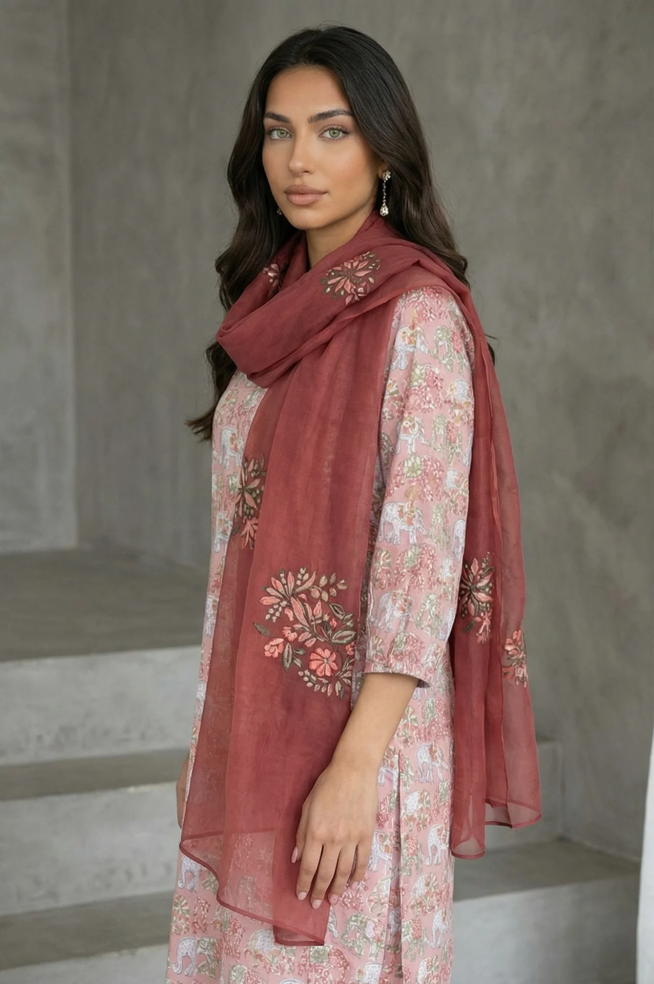Maroon Floral Embroidered Organza Dupatta - Image 5