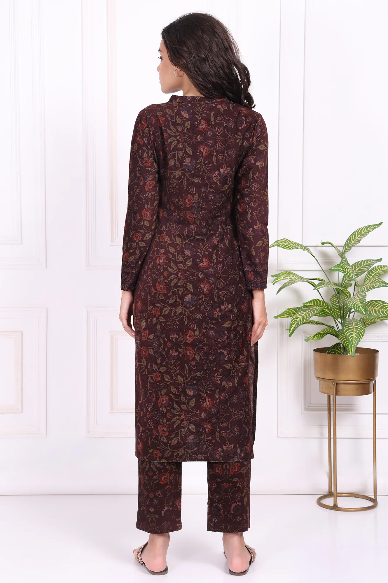 Maroon Floral Printed Straight Cotton Kurta with Trousers Set - Image 5