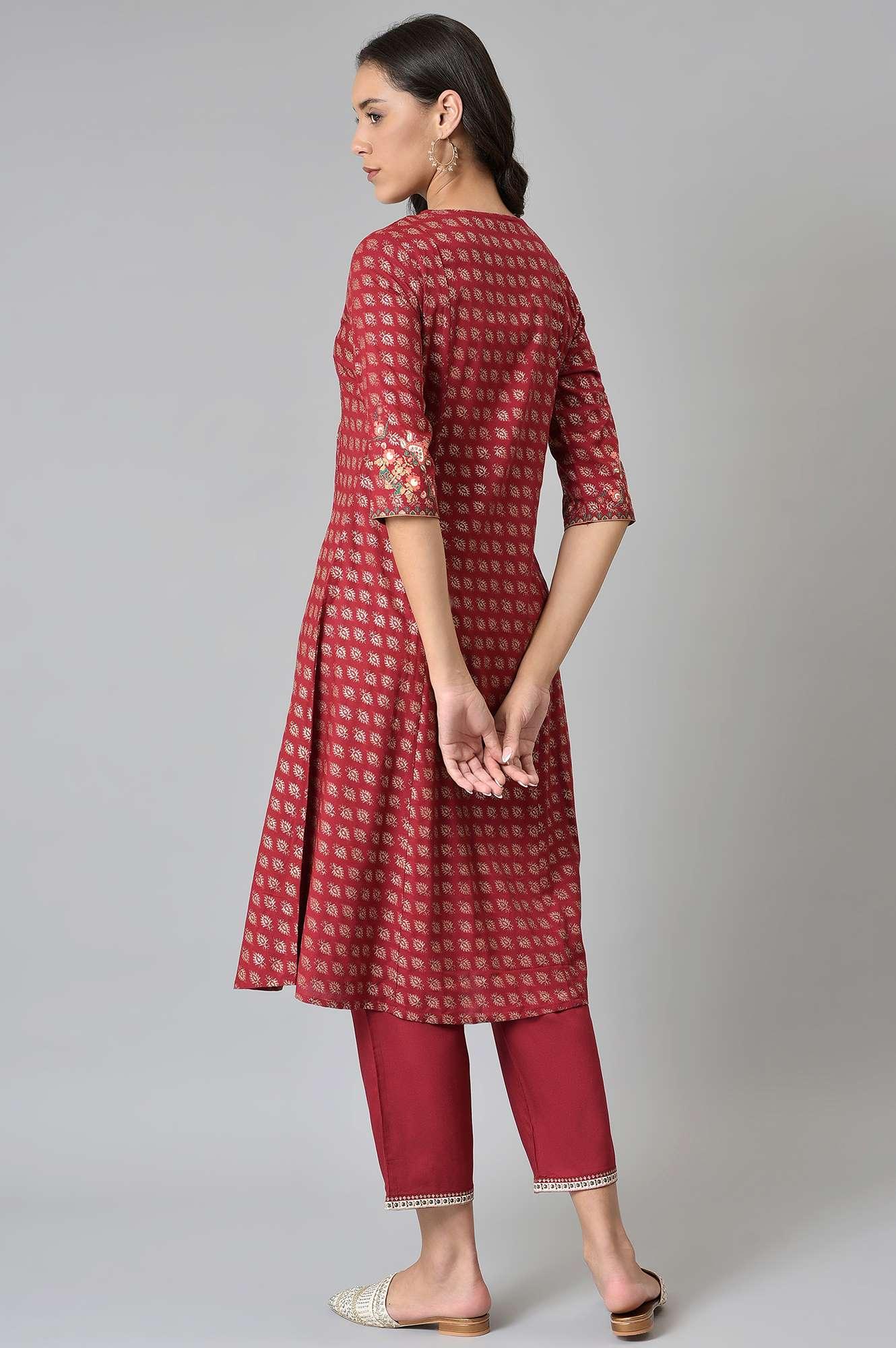 Maroon Mock Layer Festive kurta With Straight Pants - Image 2