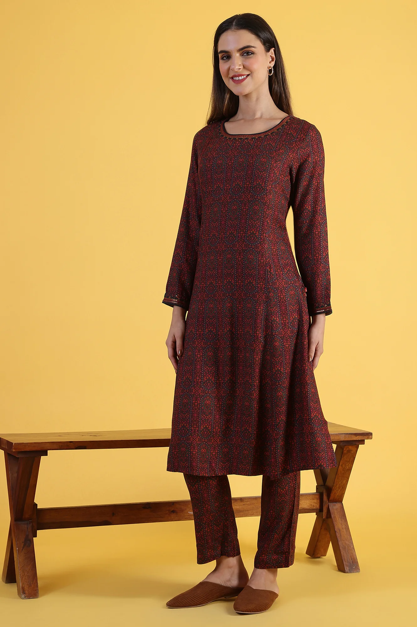 Maroon Printed A-Line Kurta & Straight pant Set - Image 4