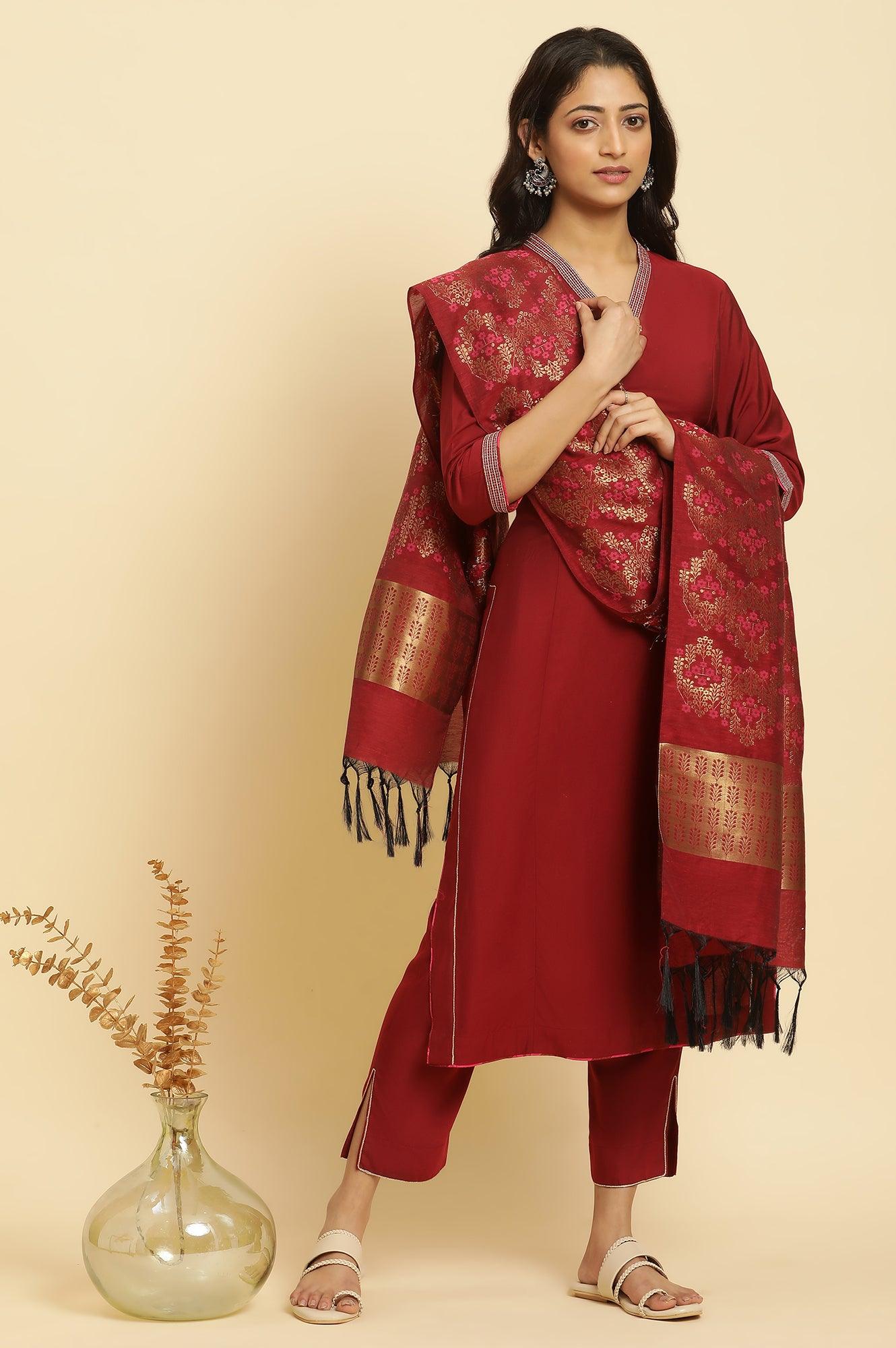 Maroon Solid Kurta, Pants And Jacquard Dupatta - Image 2