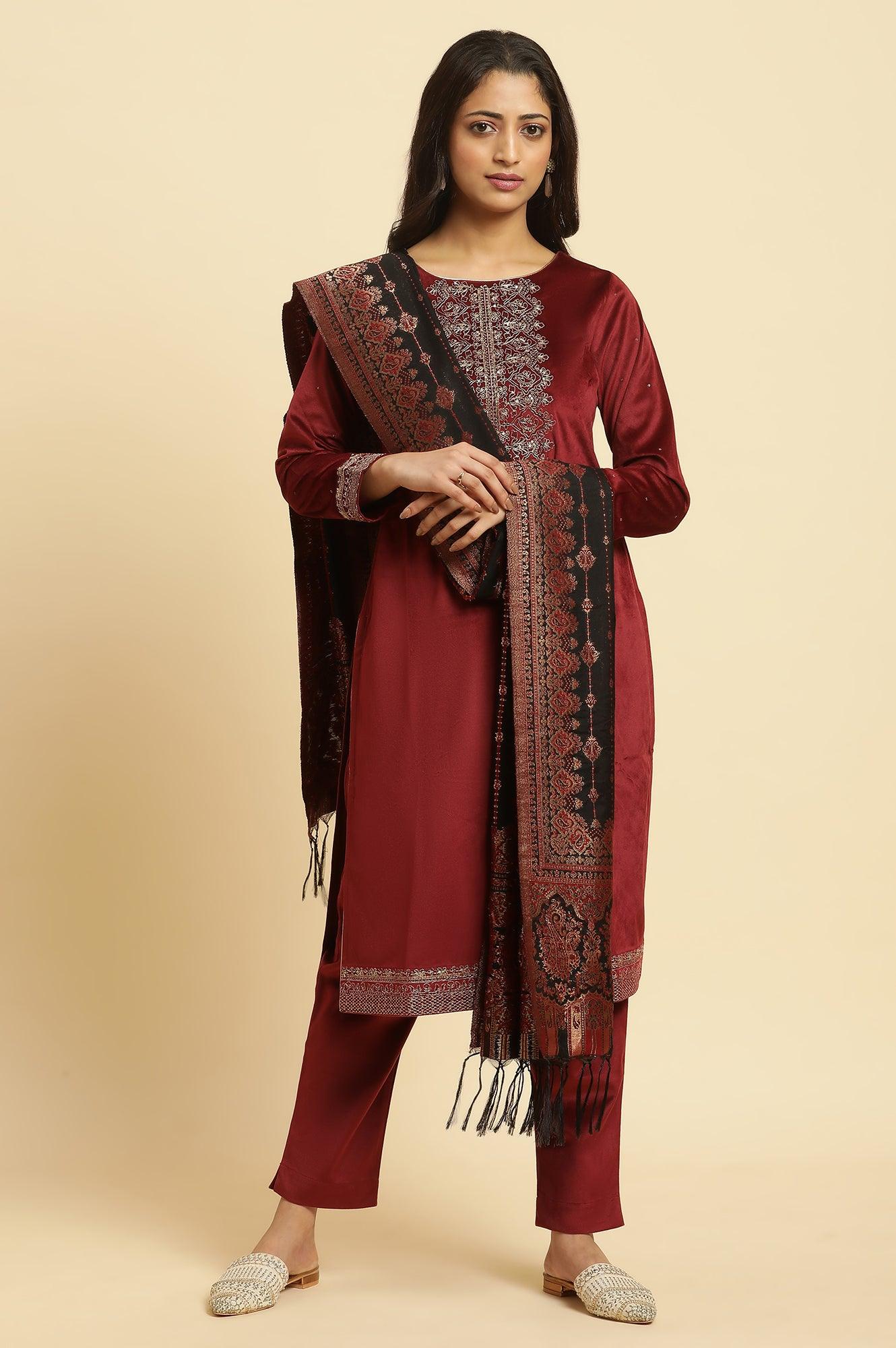 Maroon Velvet Embroidered Kurta, Pants And Jacquard Dupatta Set - Image 2