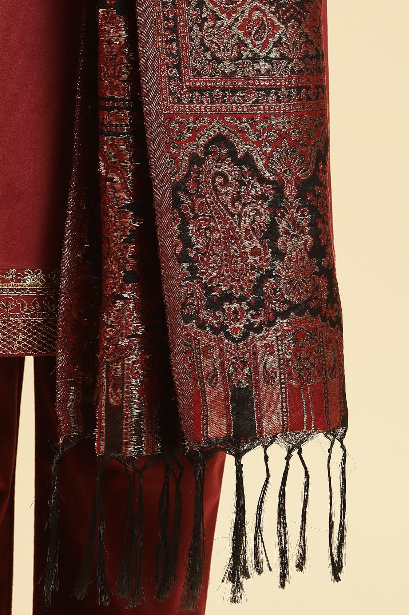 Maroon Velvet Embroidered Kurta, Pants And Jacquard Dupatta Set - Image 7