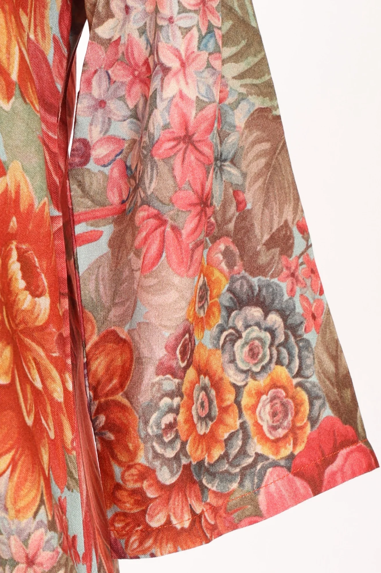Multi-colour Floral Printed Rayon A-line Kurta with A-line Pants Set - Image 7