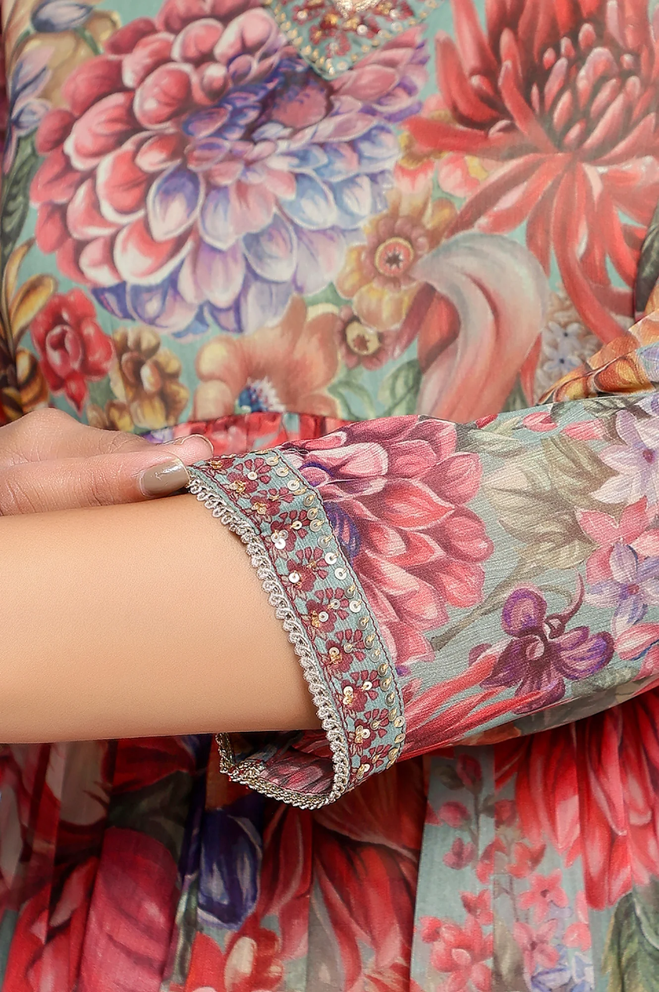 Multicolour Printed Silver Chiffon Flared Kurta, Sharara and Dupatta Set - Image 7