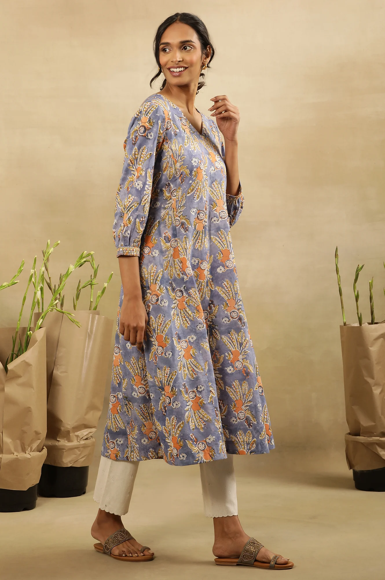 Multicoloured Block Printed V-Neck Kurta - Image 4