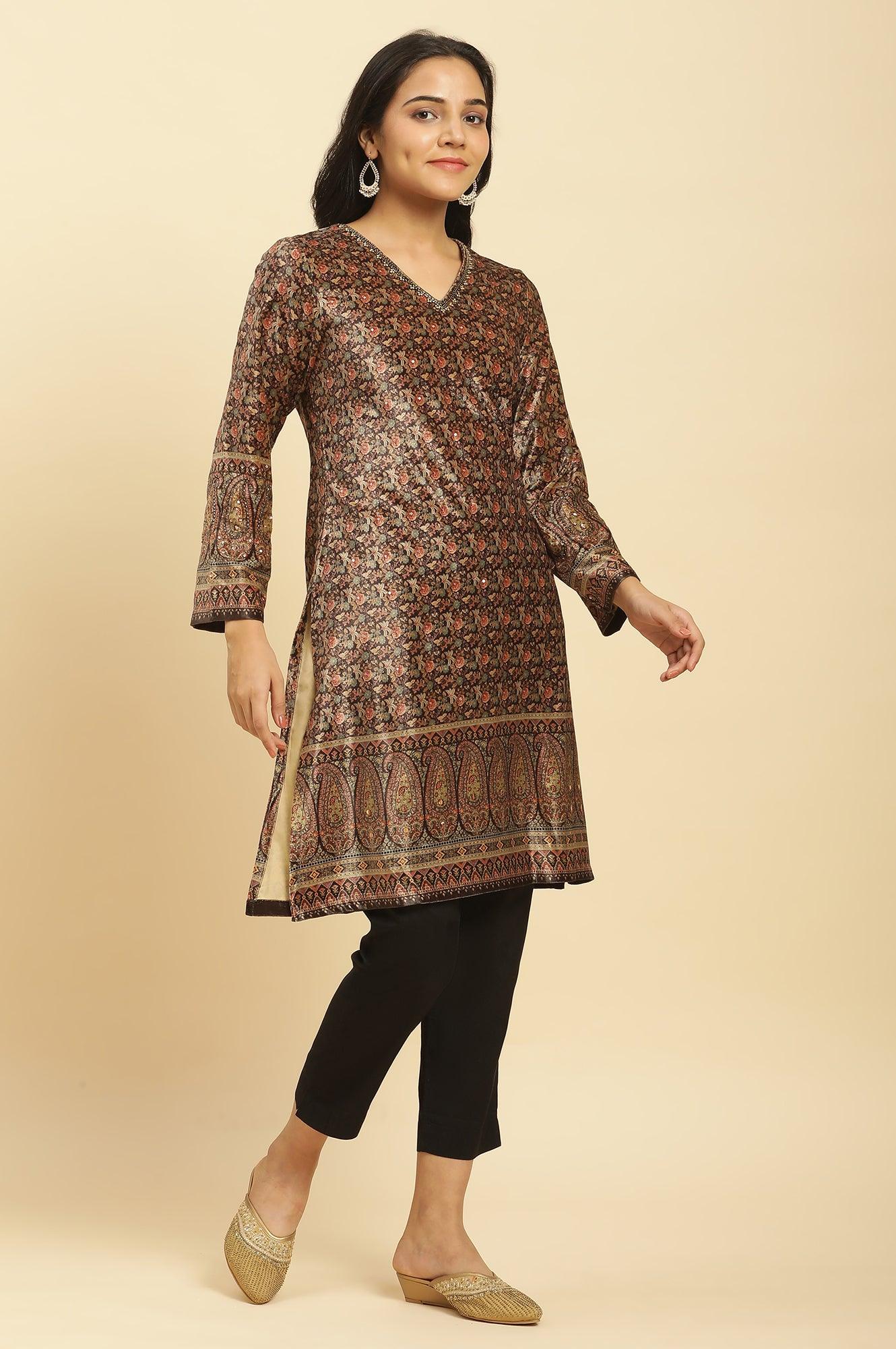 Multicoloured Velvet Embroidered Kurta And Pants Set - Image 5