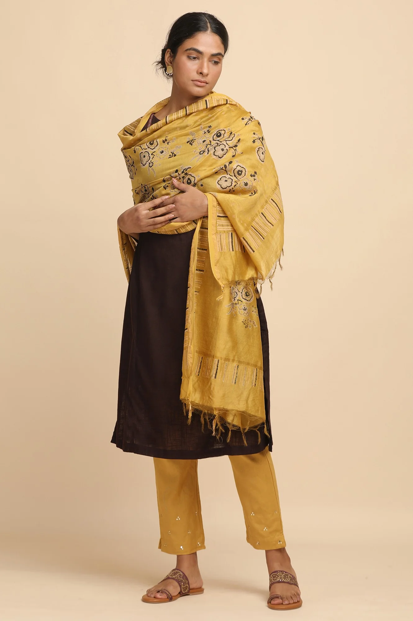 Mustard Solid Slim Pants - Image 5