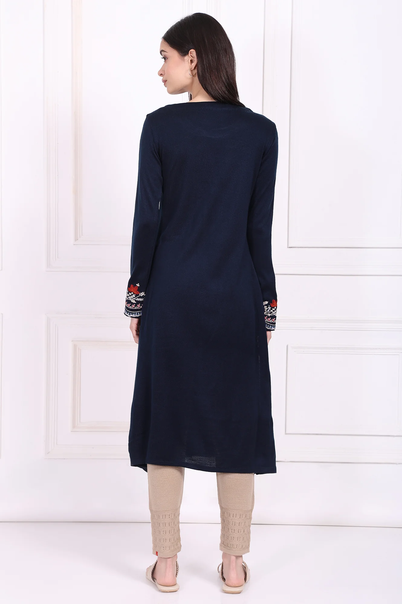 Navy Blue Embroidered A-Line Acrylic Winter Kurta - Image 5