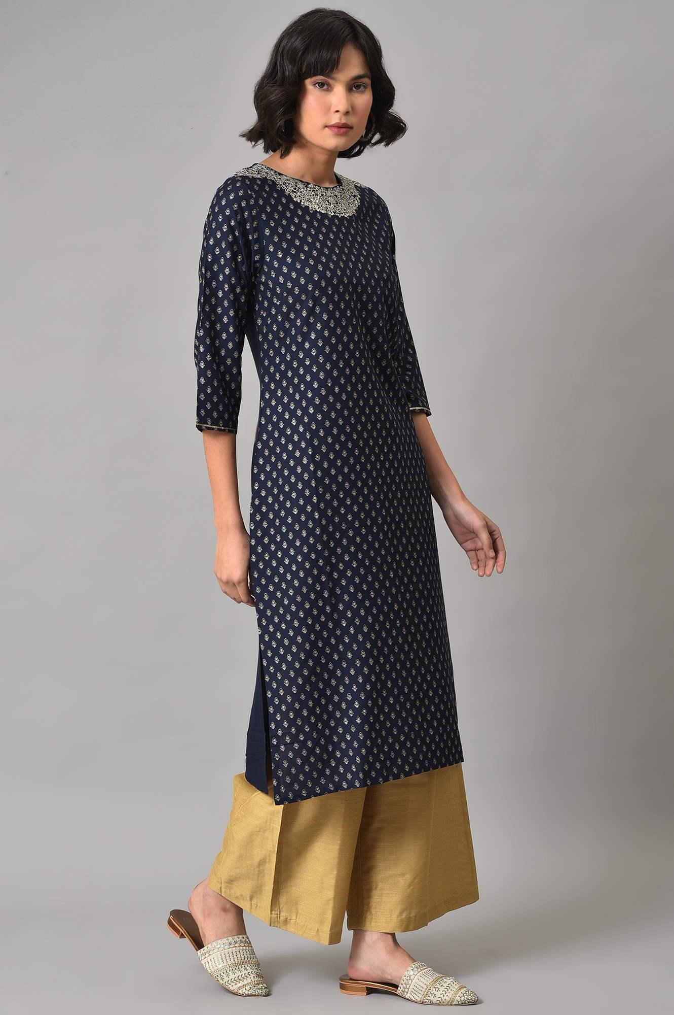 Navy Blue Embroidered kurta With Golden Parallel Pants - Image 4