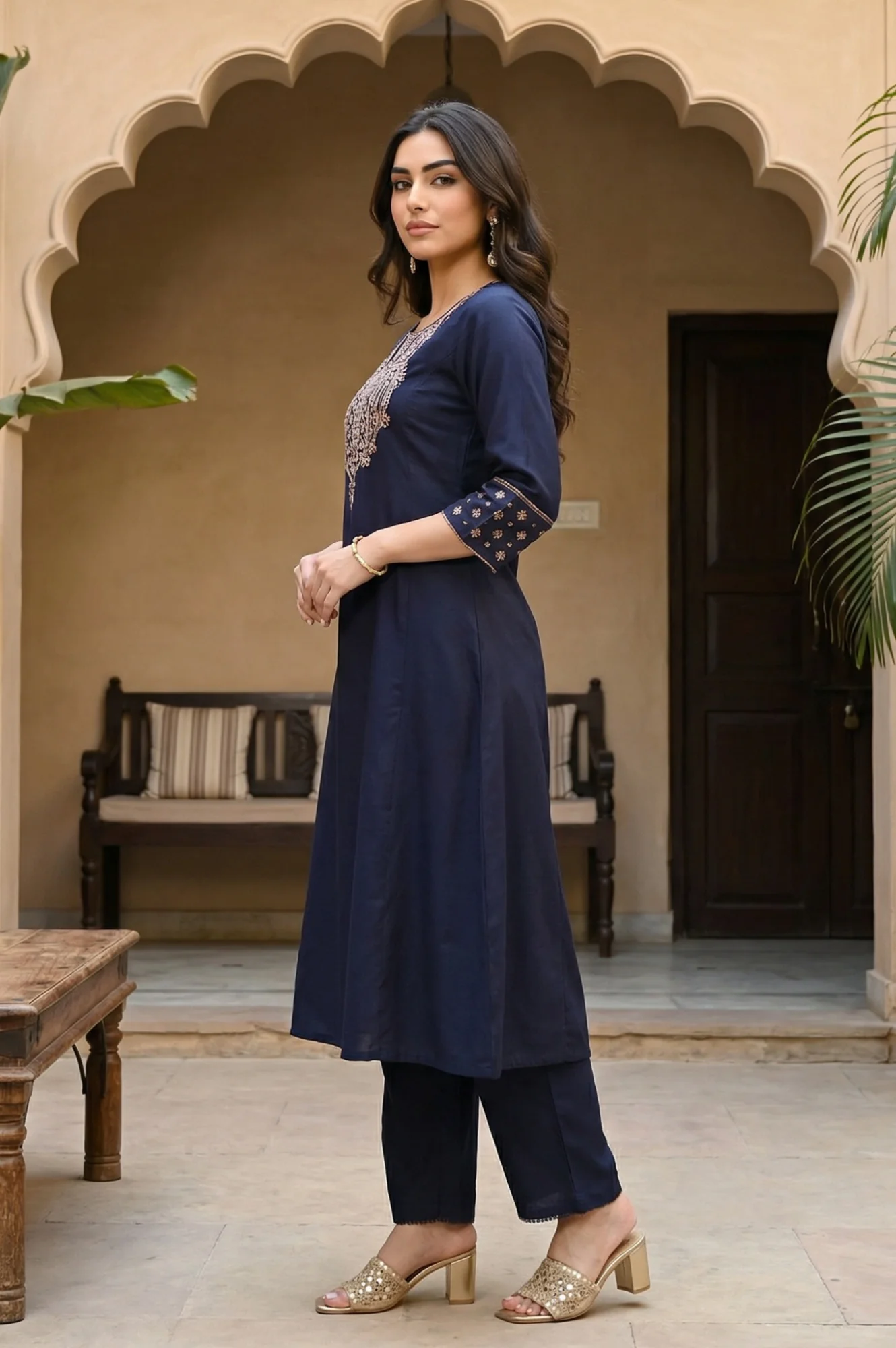 Navy Blue Embroidered Straight Kurta - Image 4