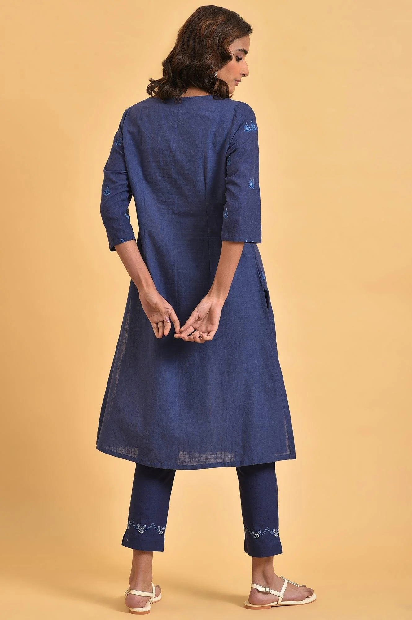 Navy Blue Floral Printed Plus Size Round Neck kurta - Image 2