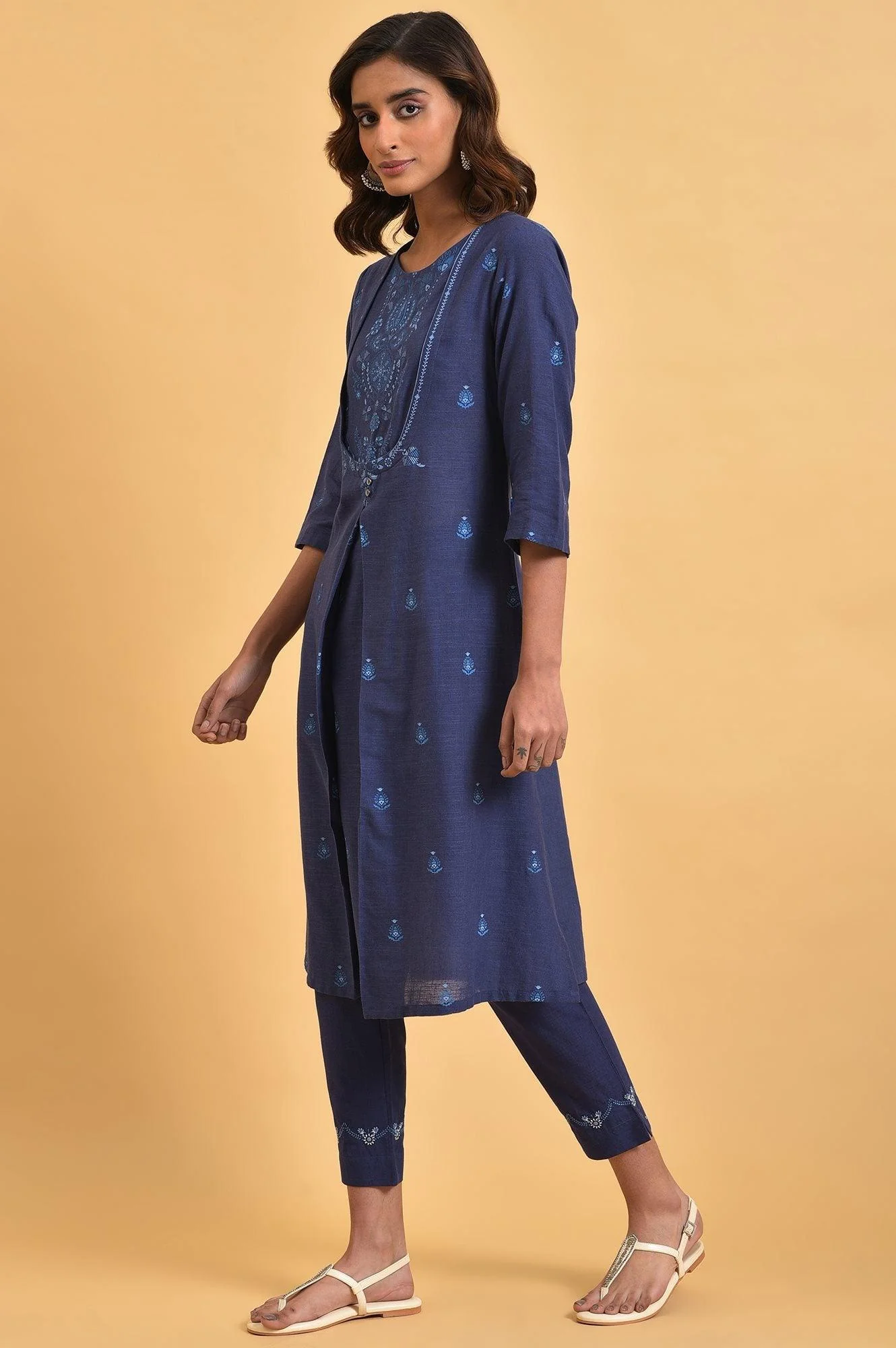 Navy Blue Floral Printed Plus Size Round Neck kurta - Image 3