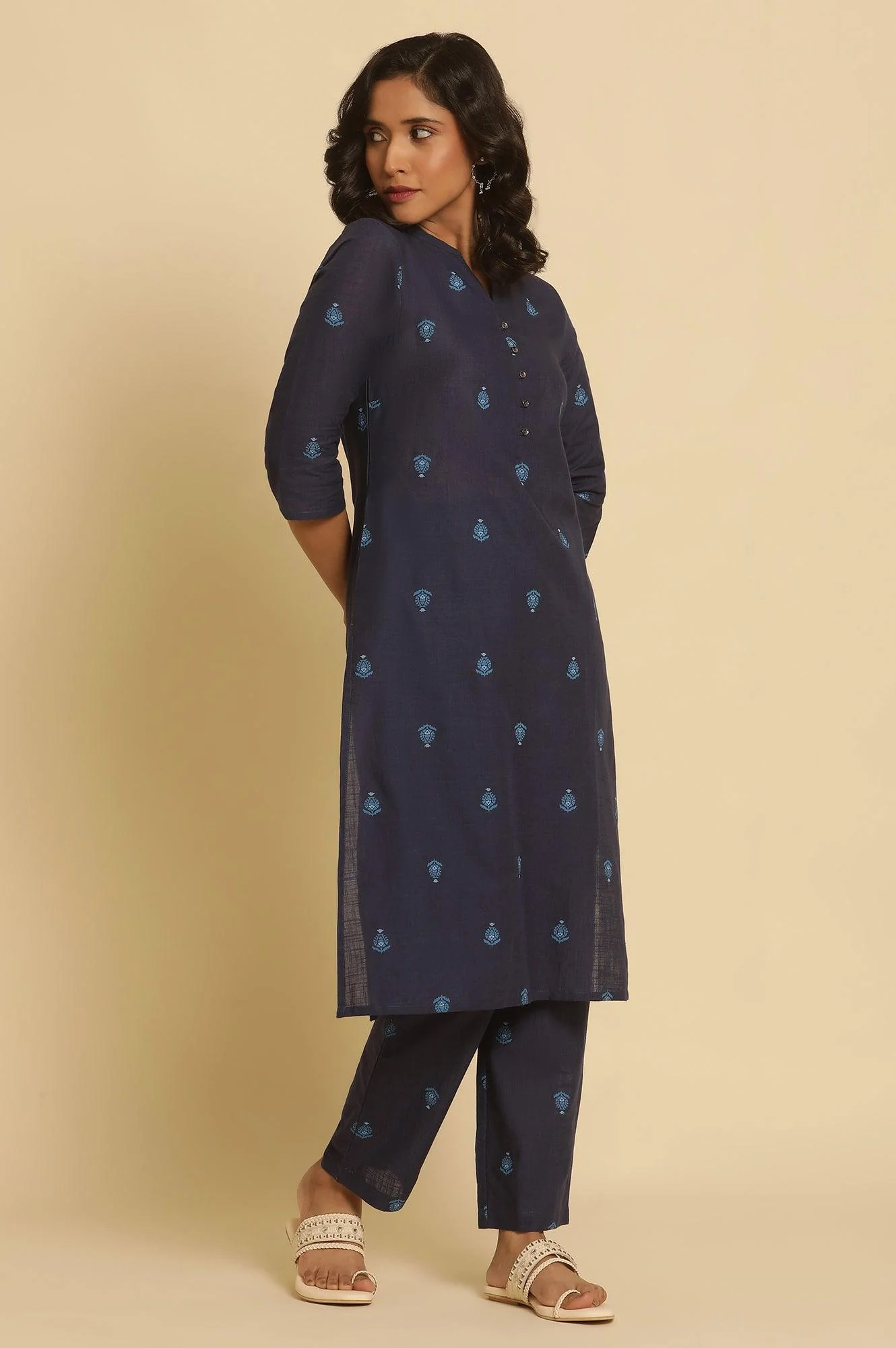 Navy Blue Printed Cotton Kurta And Pants Set - Image 5