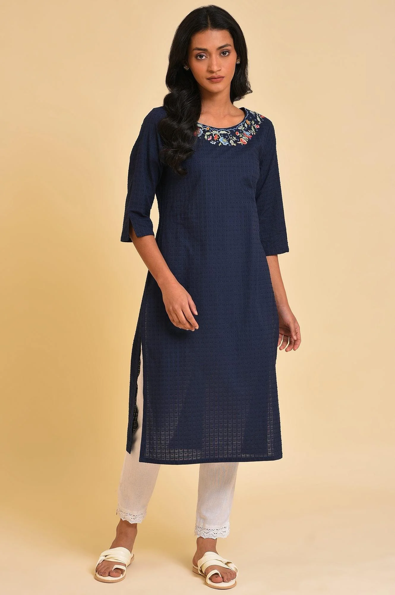 Navy Blue Textured kurta In Embroidered Neck - Image 7