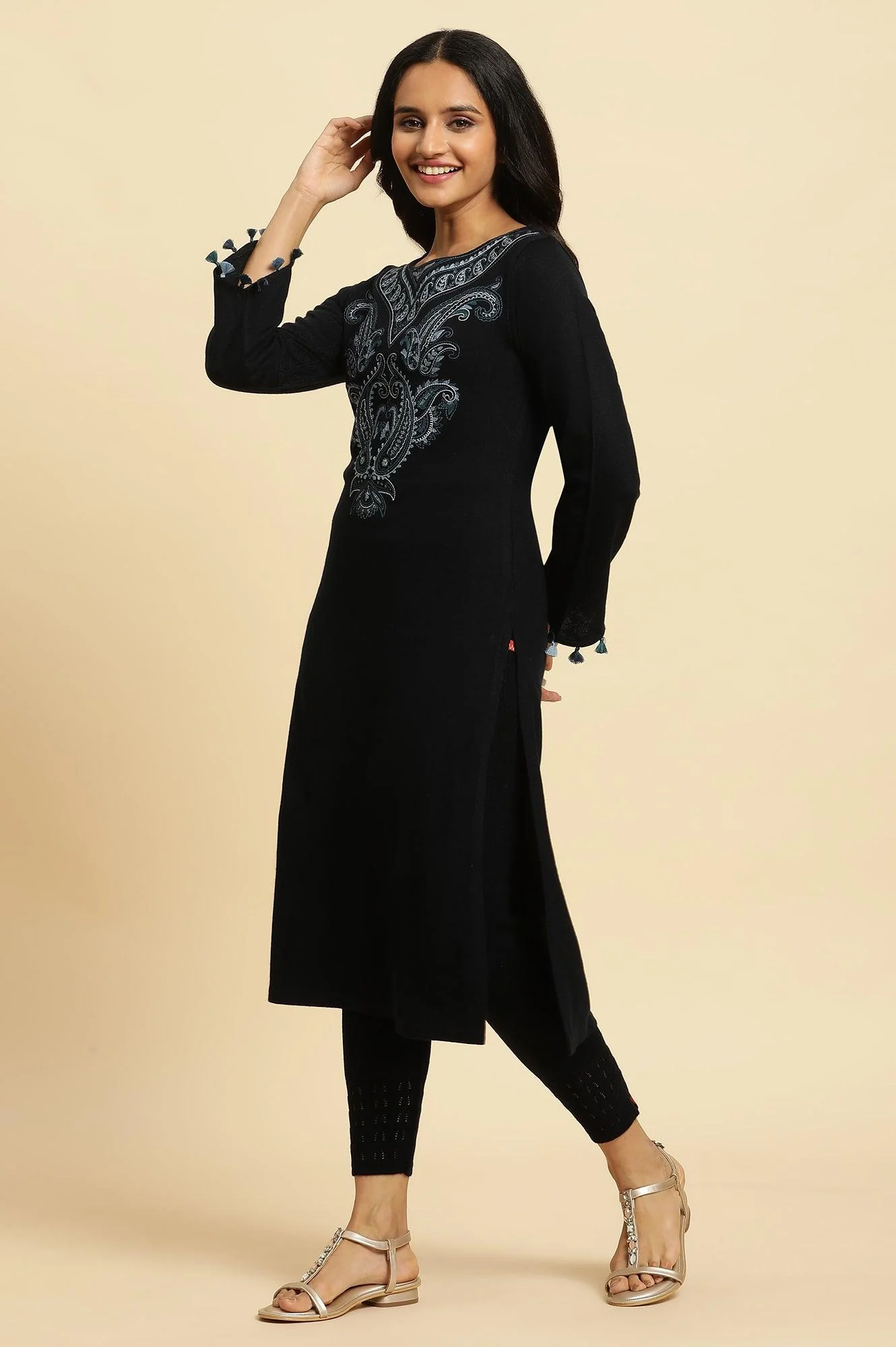Navy Embroidered Winter Kurta And Tights Set - Image 3
