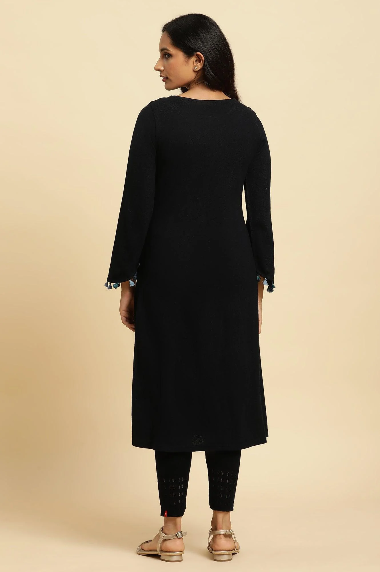 Navy Embroidered Winter Kurta And Tights Set - Image 4