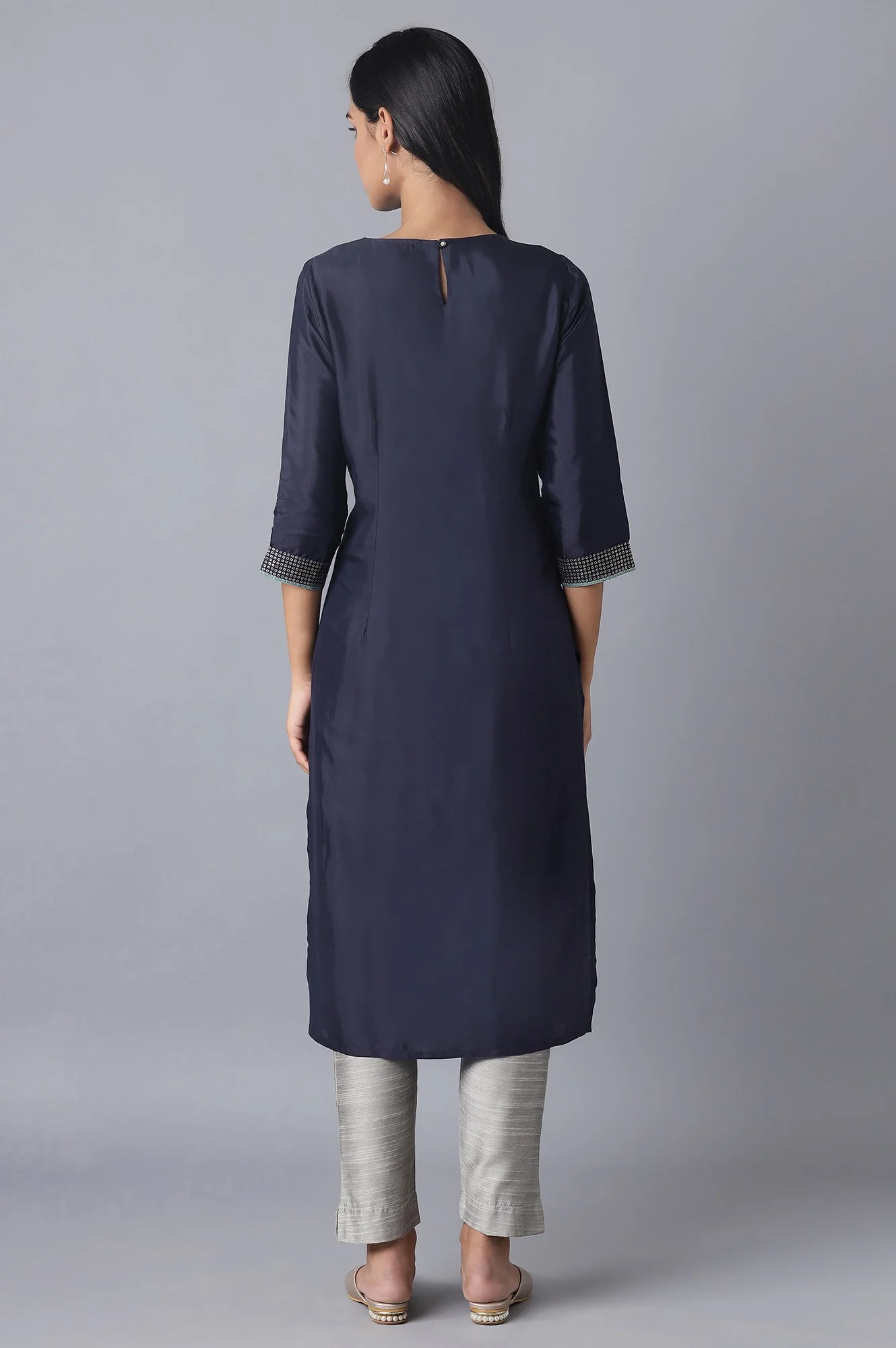 Navy Shantung kurta with Embroidery - Image 2