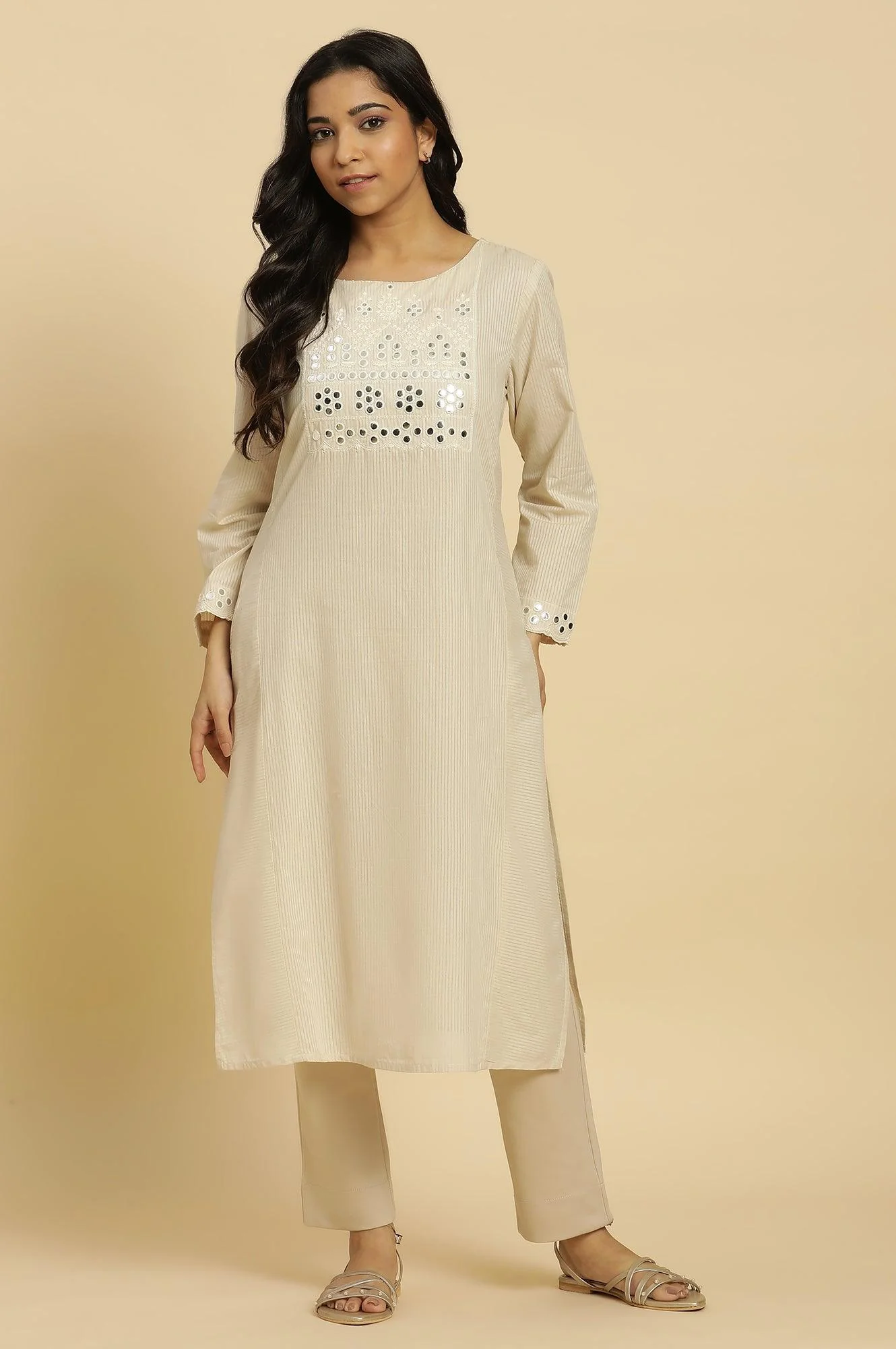 Off-White Cotton Kurta With Mirror Work - Image 2