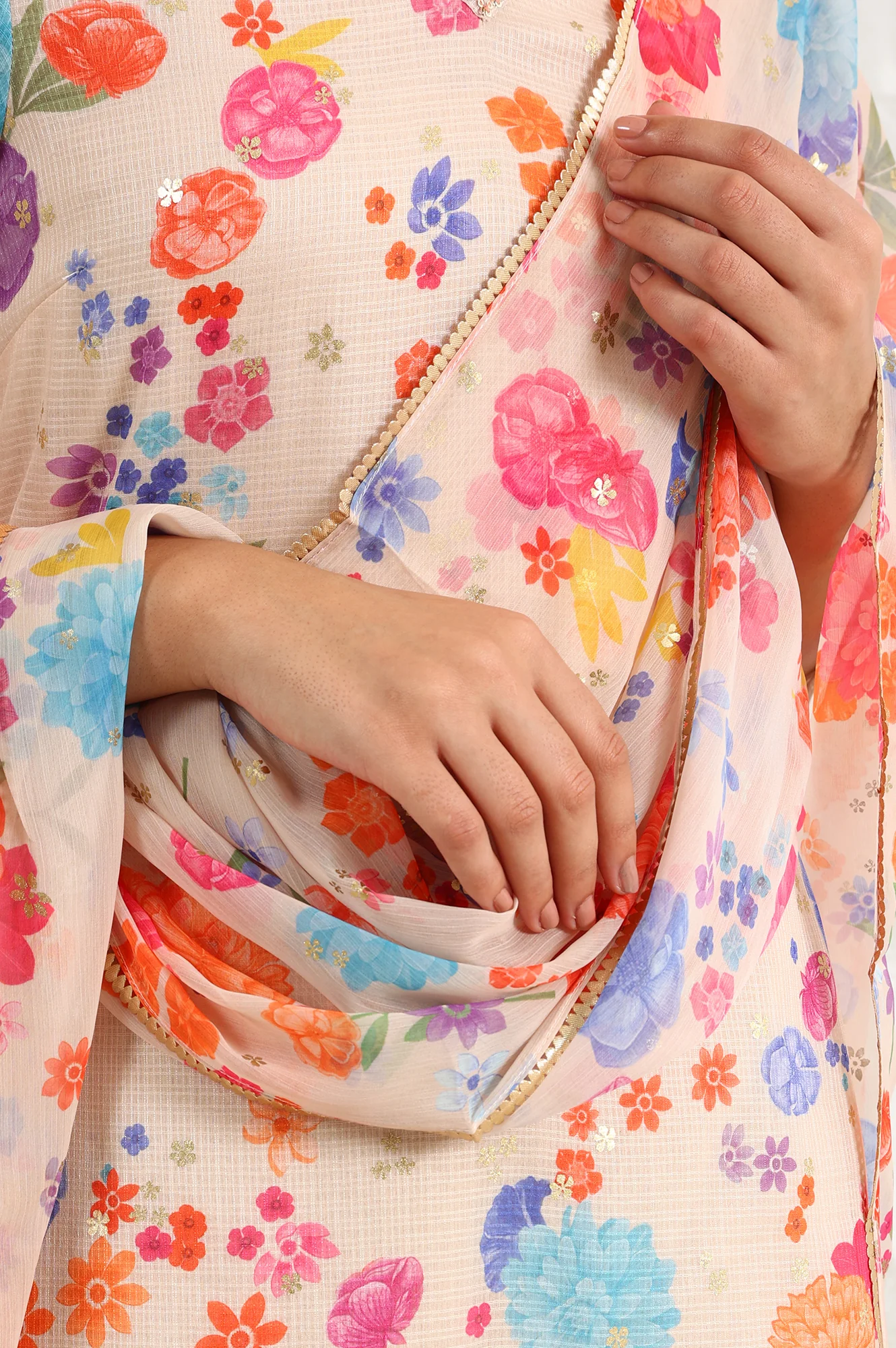 Off-White Digital Foil Floral Printed Chiffon Dupatta - Image 4