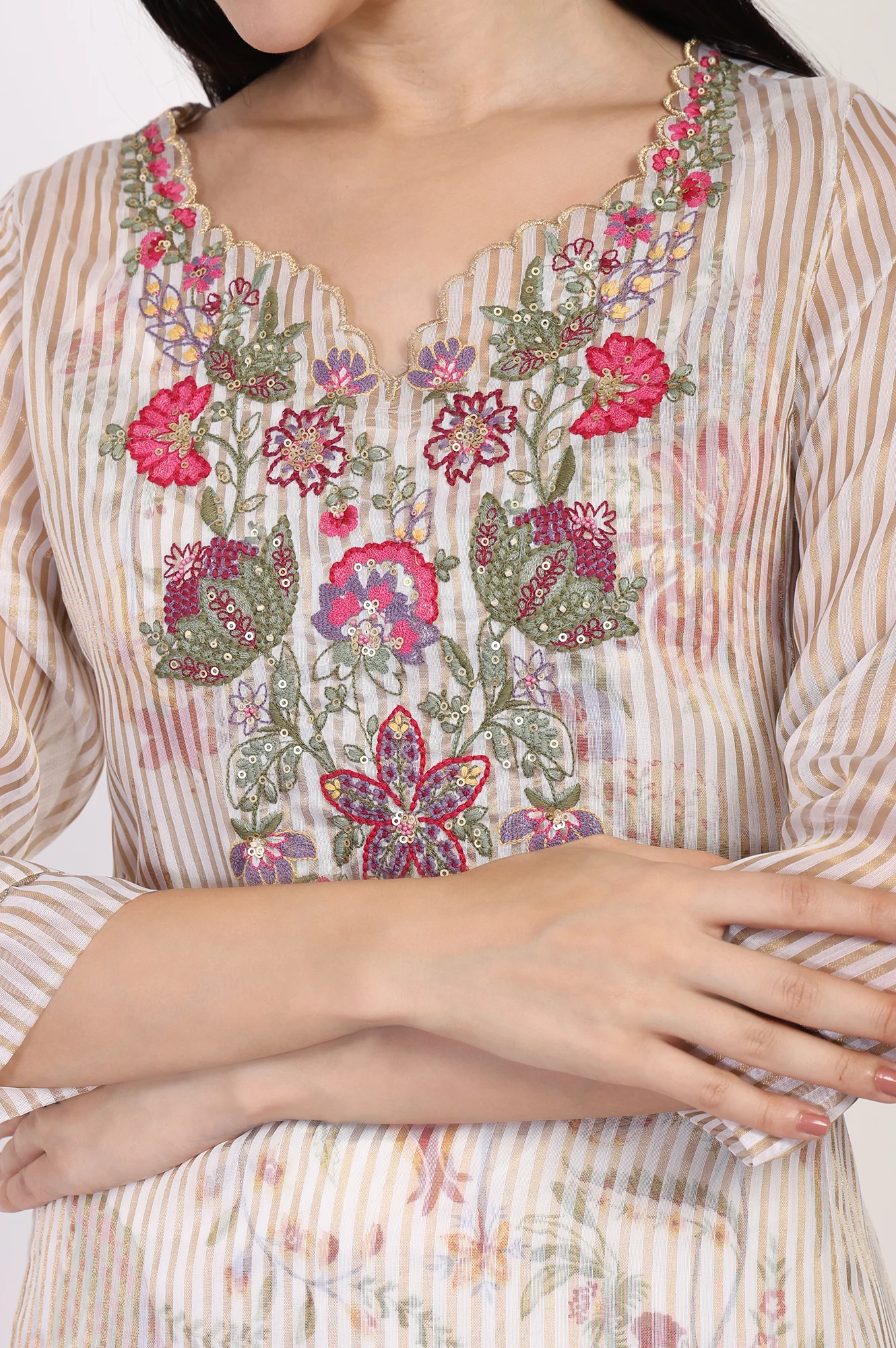 Off-White Embroidered Straight Tissue Kurta with Straight Pant Set - Image 4
