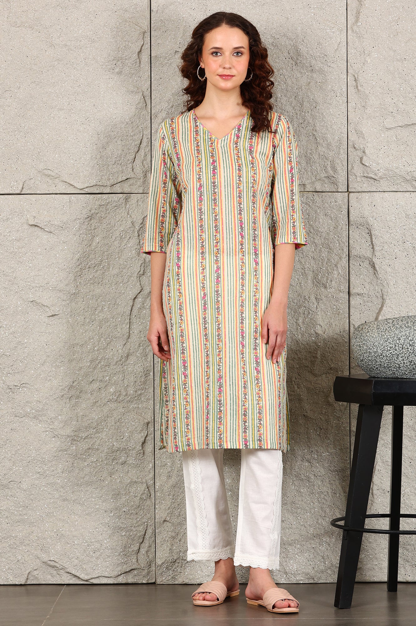 Off White Floral Printed And Multi-Coloured Stripe Printed Cotton Blend Kurta - Image 2