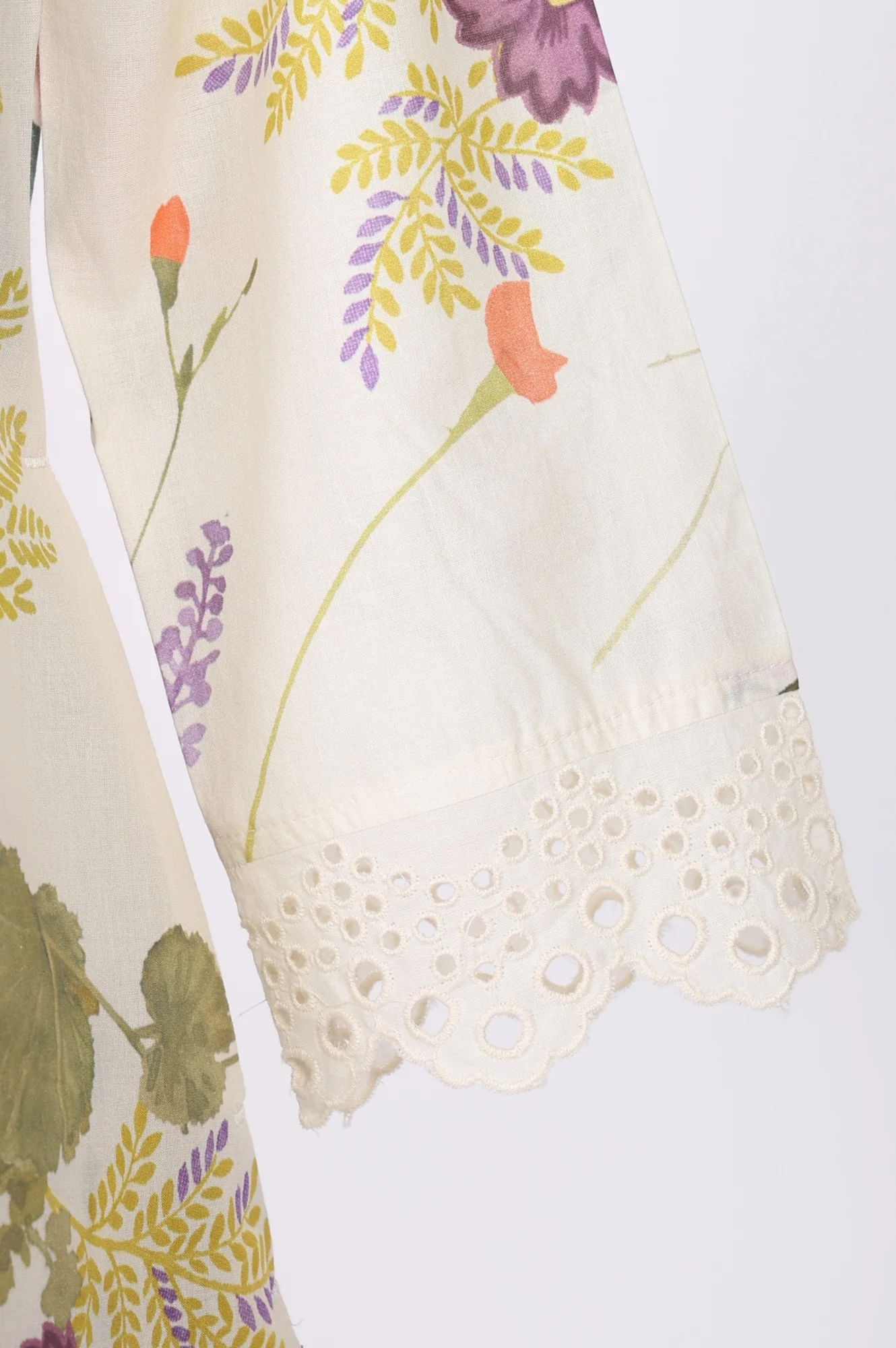 Off White Floral Printed Lace Pure Cotton Straight Kurta - Image 7