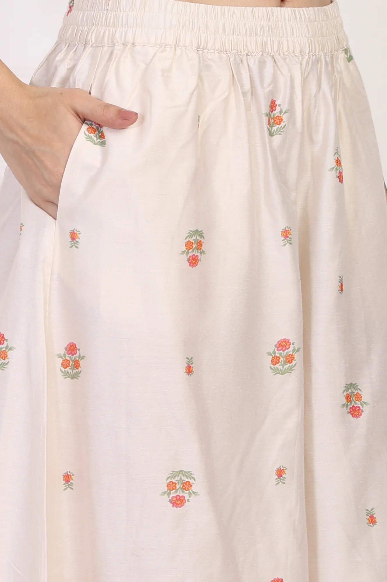 Off-White Floral Printed Lace Trim Straight Chiffon Kurta with Inner, Flared Pant and Dupatta Set - Image 2
