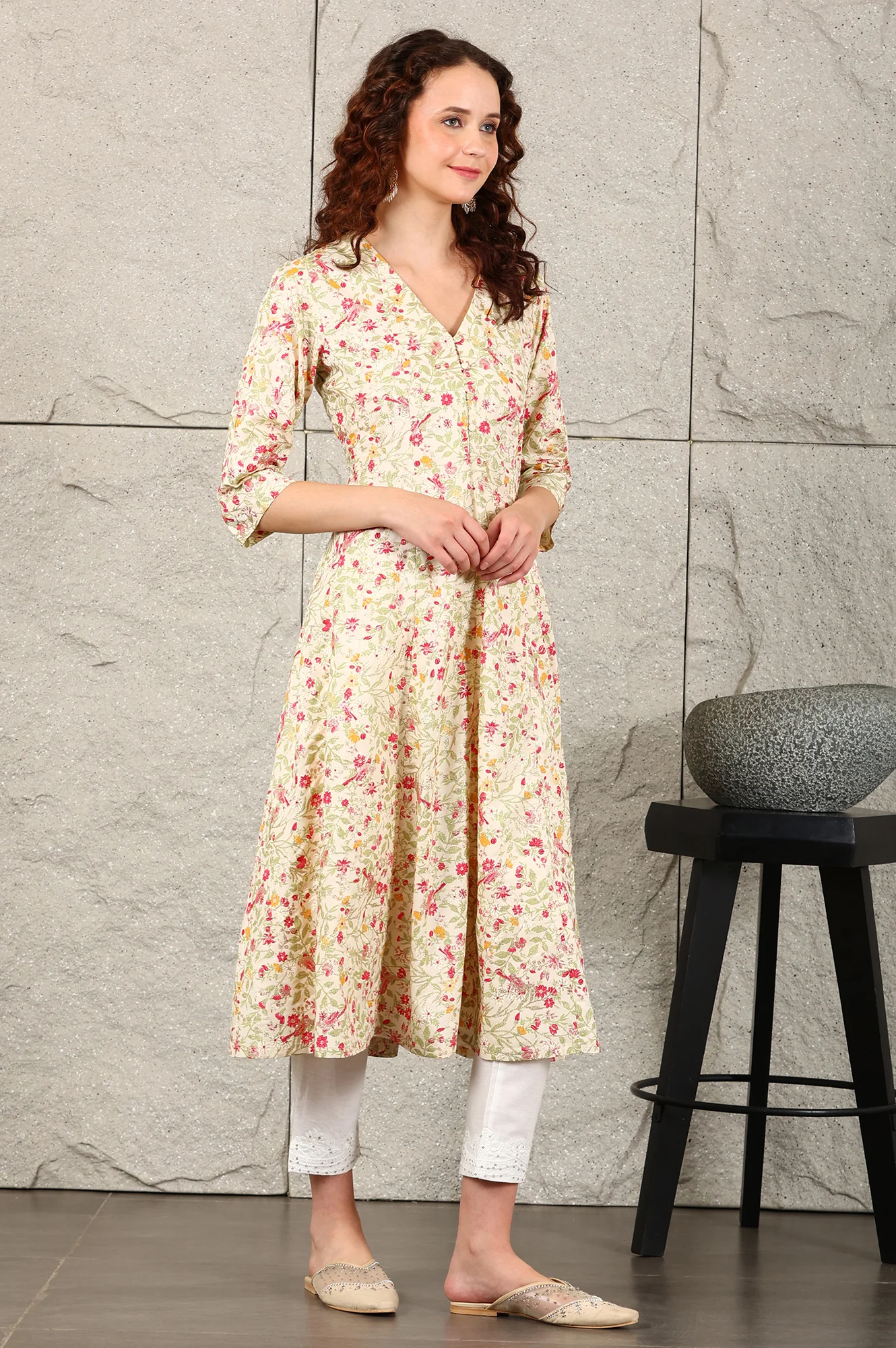 Off White Floral Printed Pure Cotton A-Line Kurta - Image 4