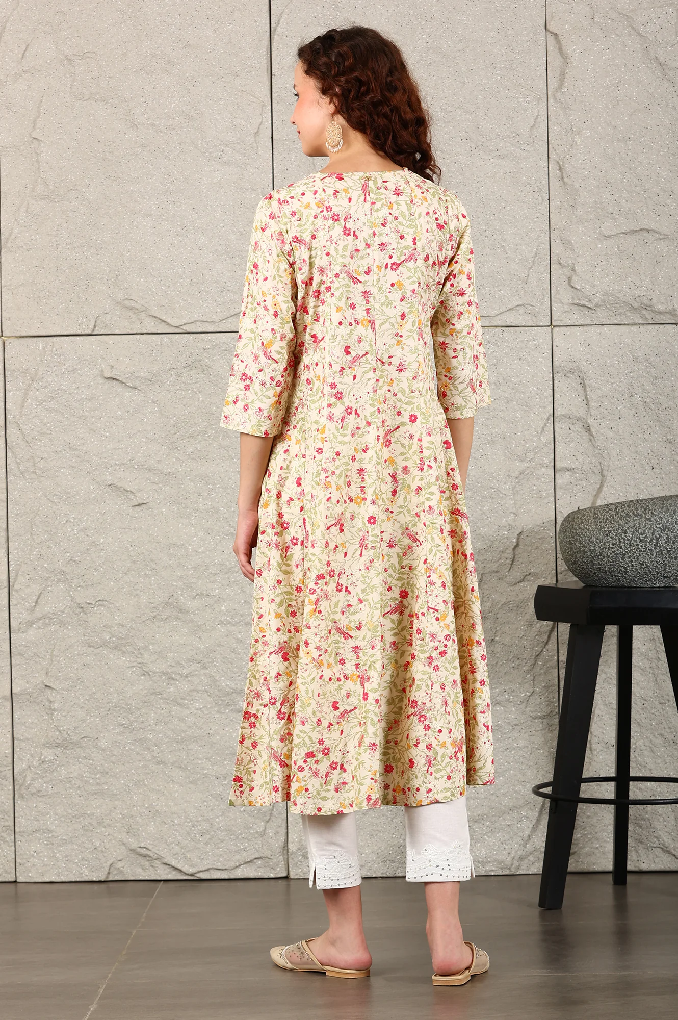 Off White Floral Printed Pure Cotton A-Line Kurta - Image 5
