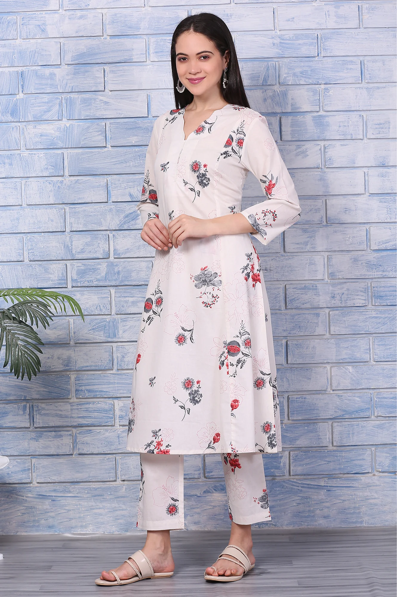 Off-White Floral Printed Pure Cotton A-line Kurta and Pants Co-ord Set - Image 4