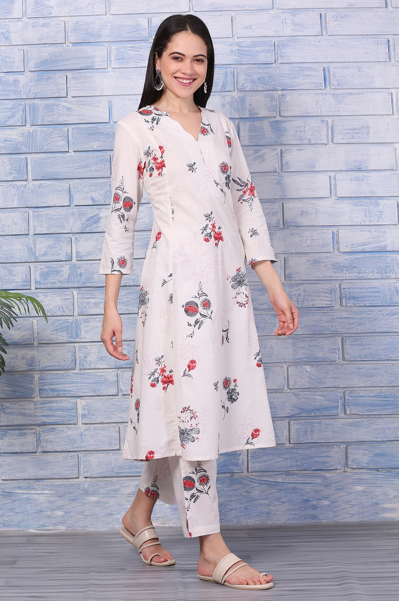 Off-White Floral Printed Pure Cotton A-line Kurta and Pants Co-ord Set - Image 6