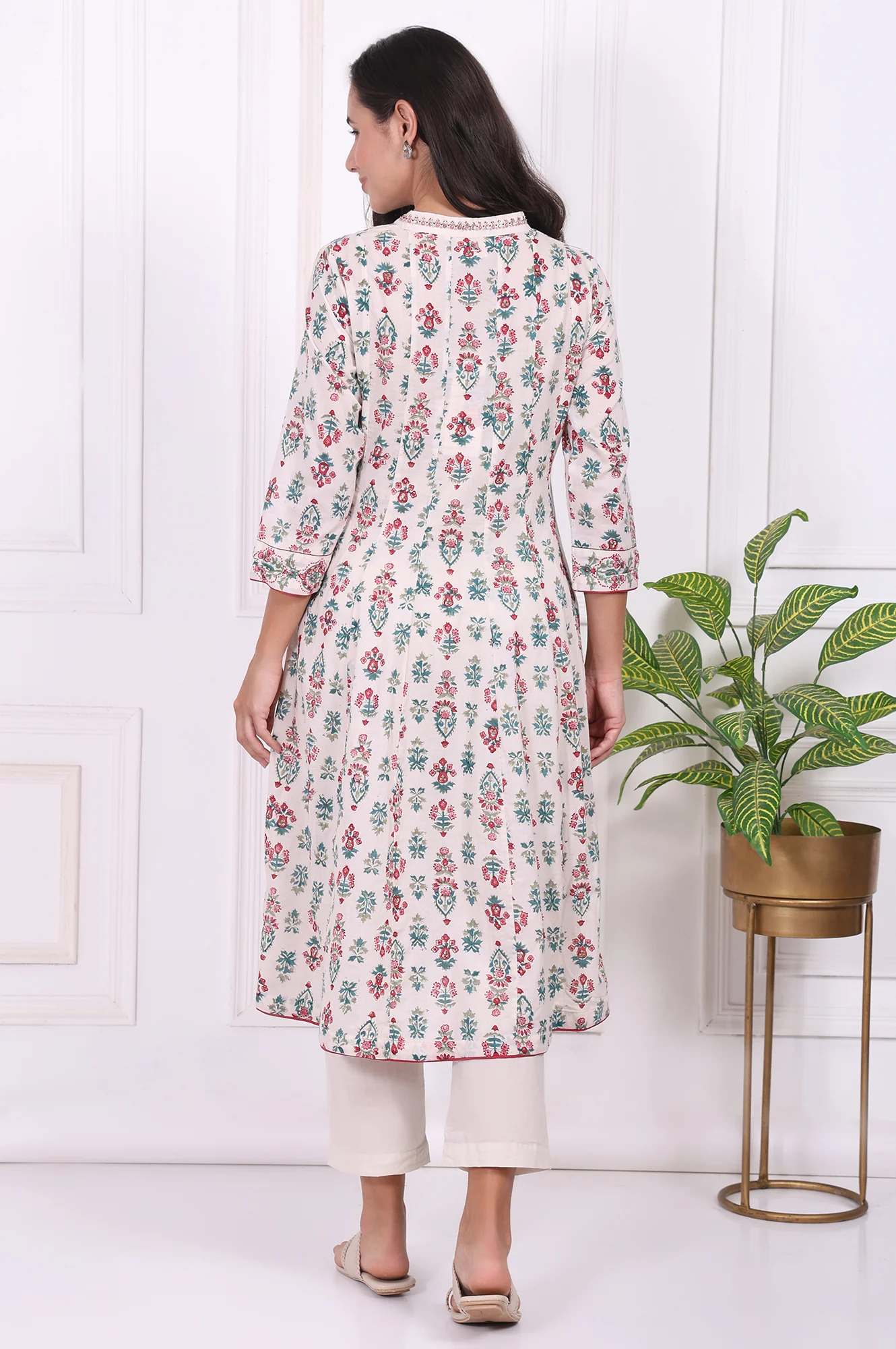 Off-White Floral Printed Thread Embroidered Pure Cotton Flared A-line Kurta - Image 5