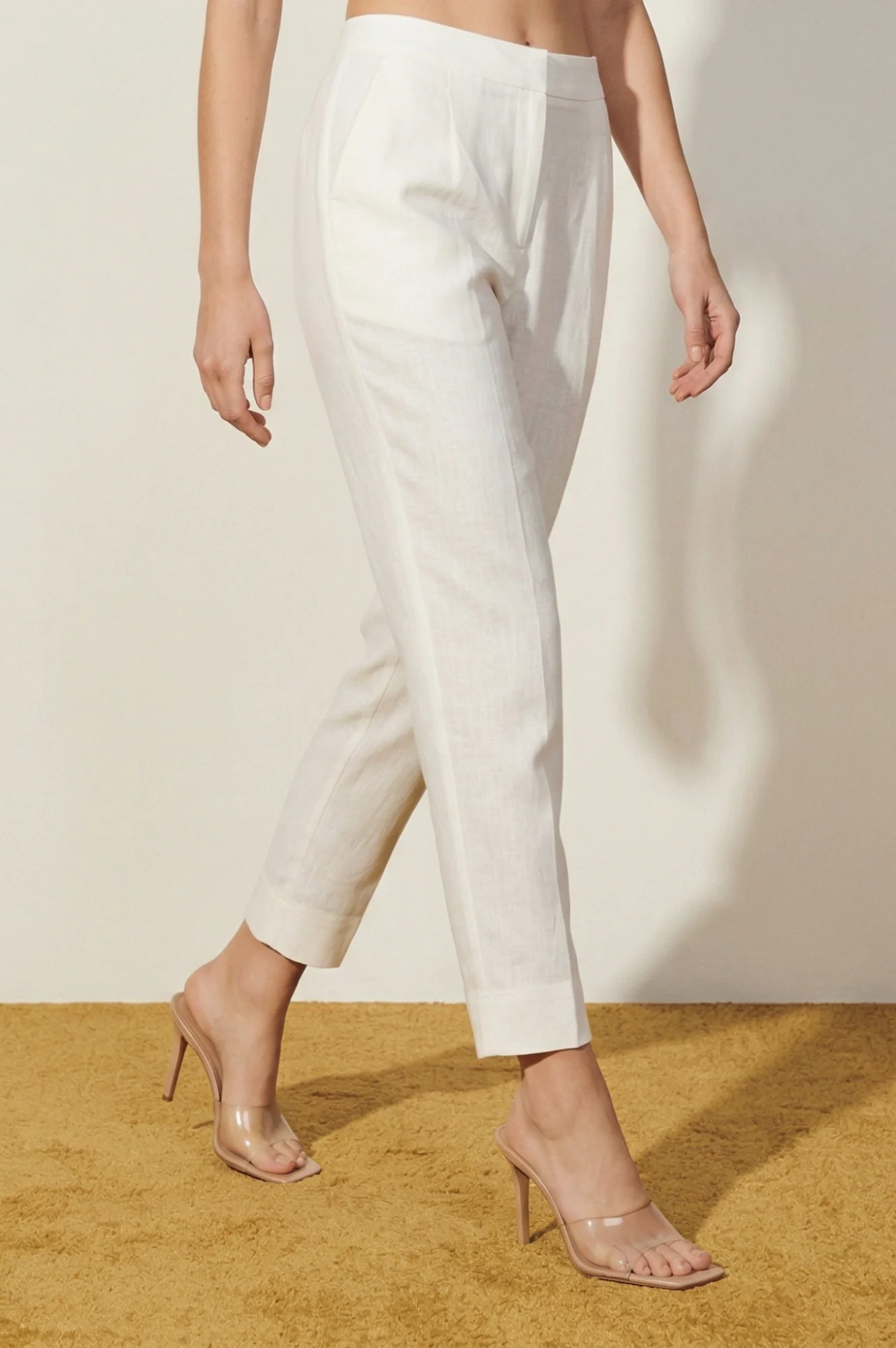 Elleven Women's Off White Solid Cotton Flax Straight Fit Ankle Length Trousers