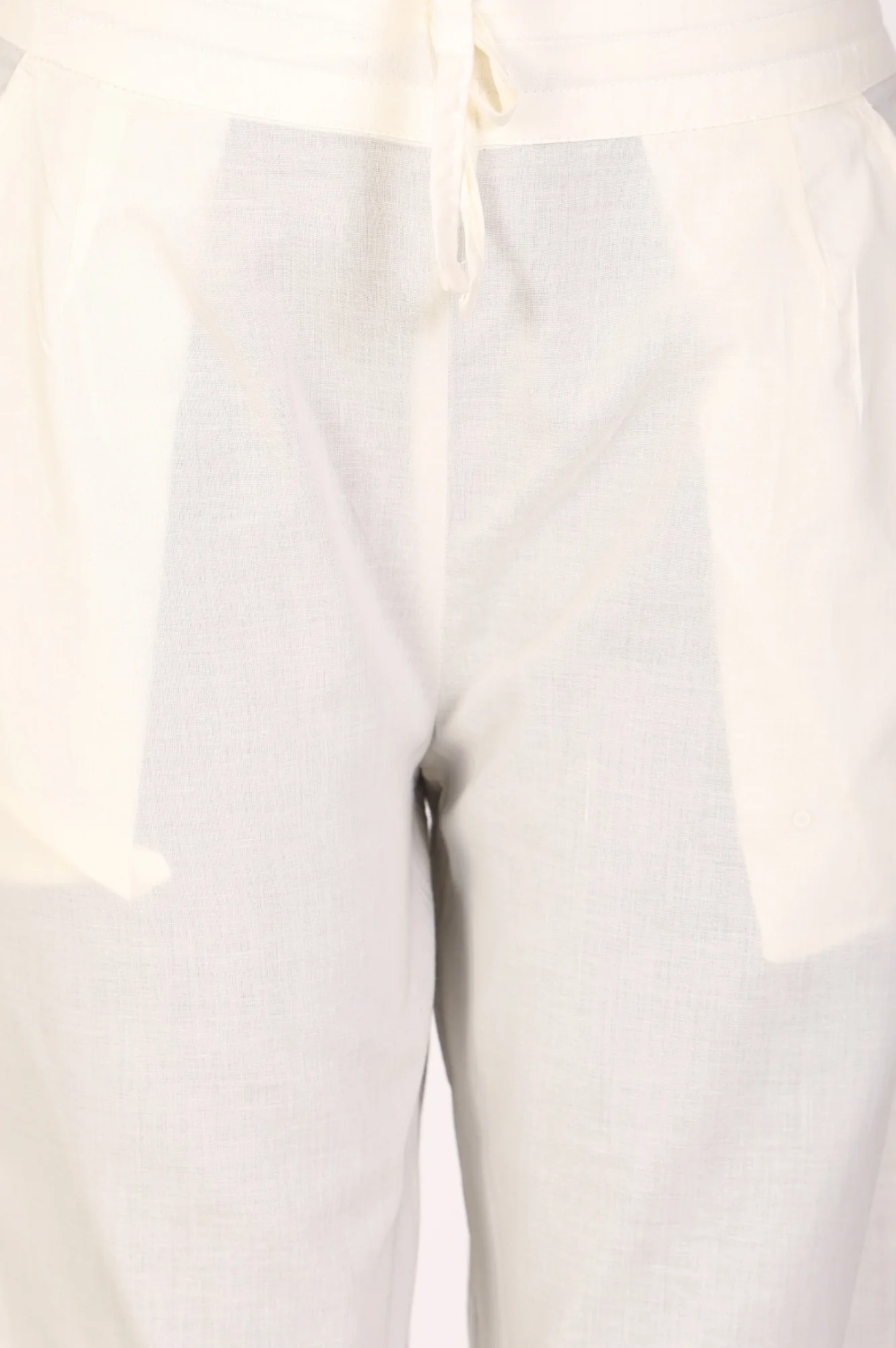 Off-White Solid Lace Pure Cotton Ankle Length Straight Pants - Image 3