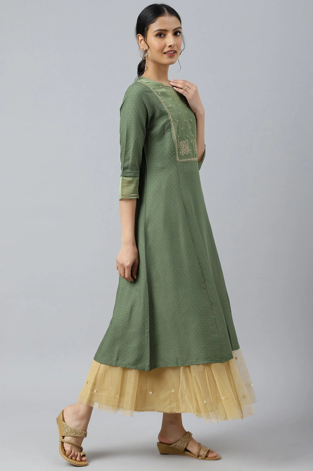 Olive Green A-Line Embroidered kurta With Sequins - Image 4