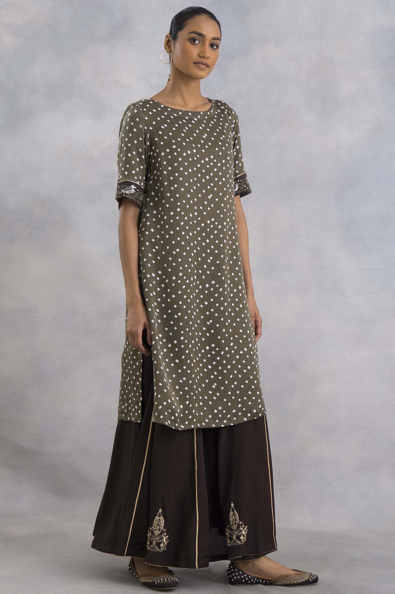 Olive Green Bandhej Print kurta - Image 4