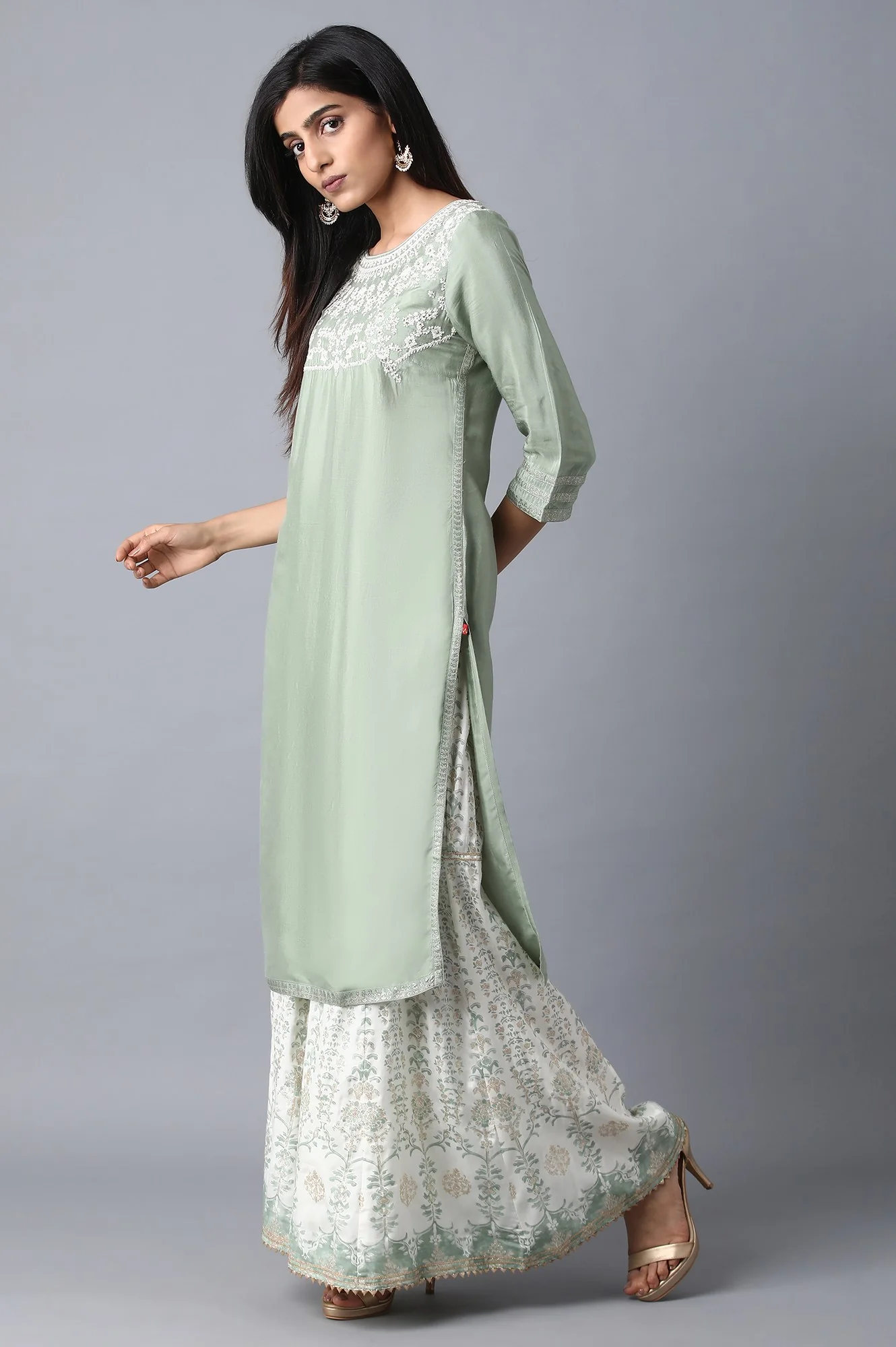 Green Reef Dori Embroidered kurta - Image 3