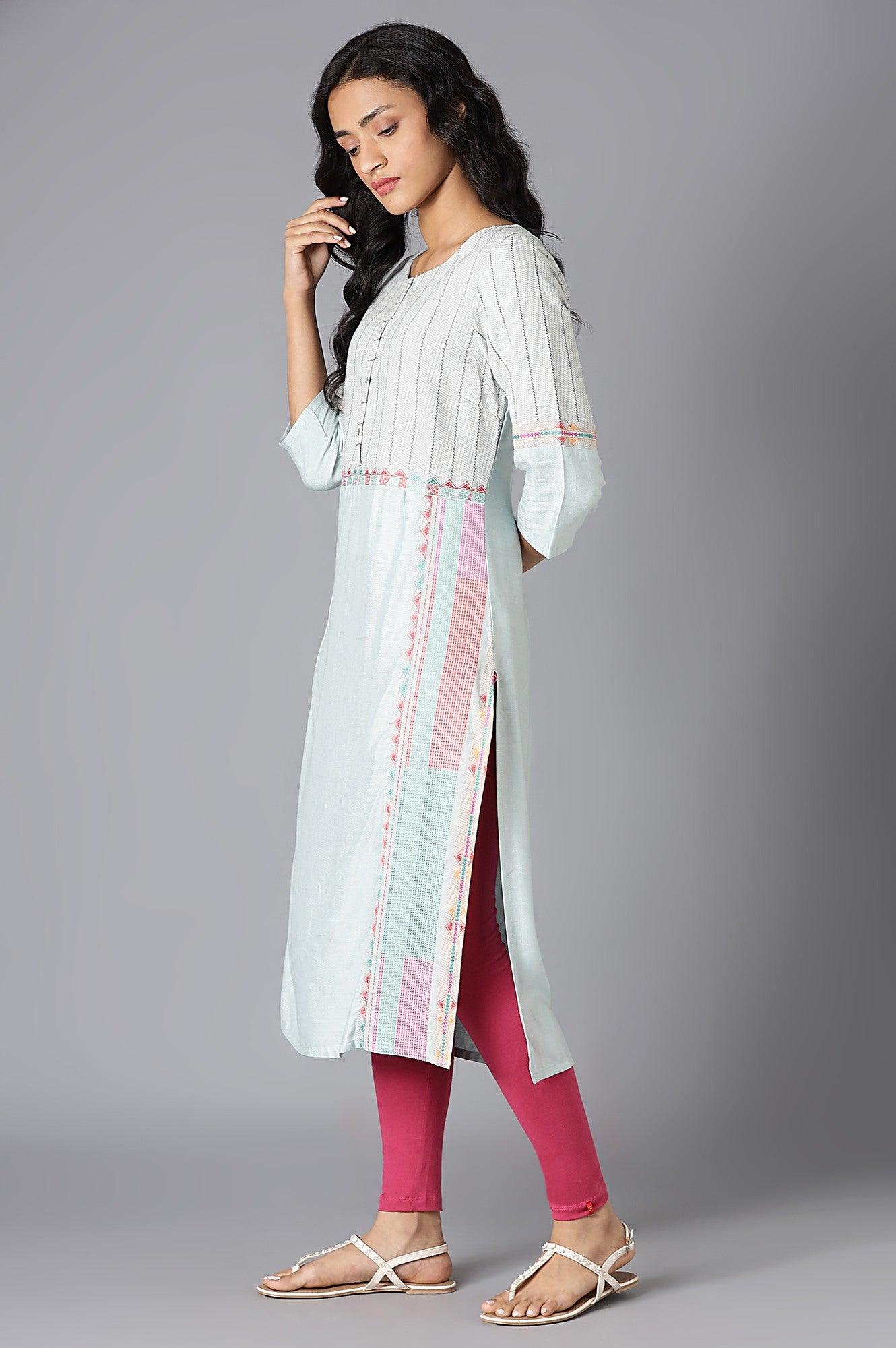 Pale Blue Cotton Dobby kurta In Round Neck - Image 3