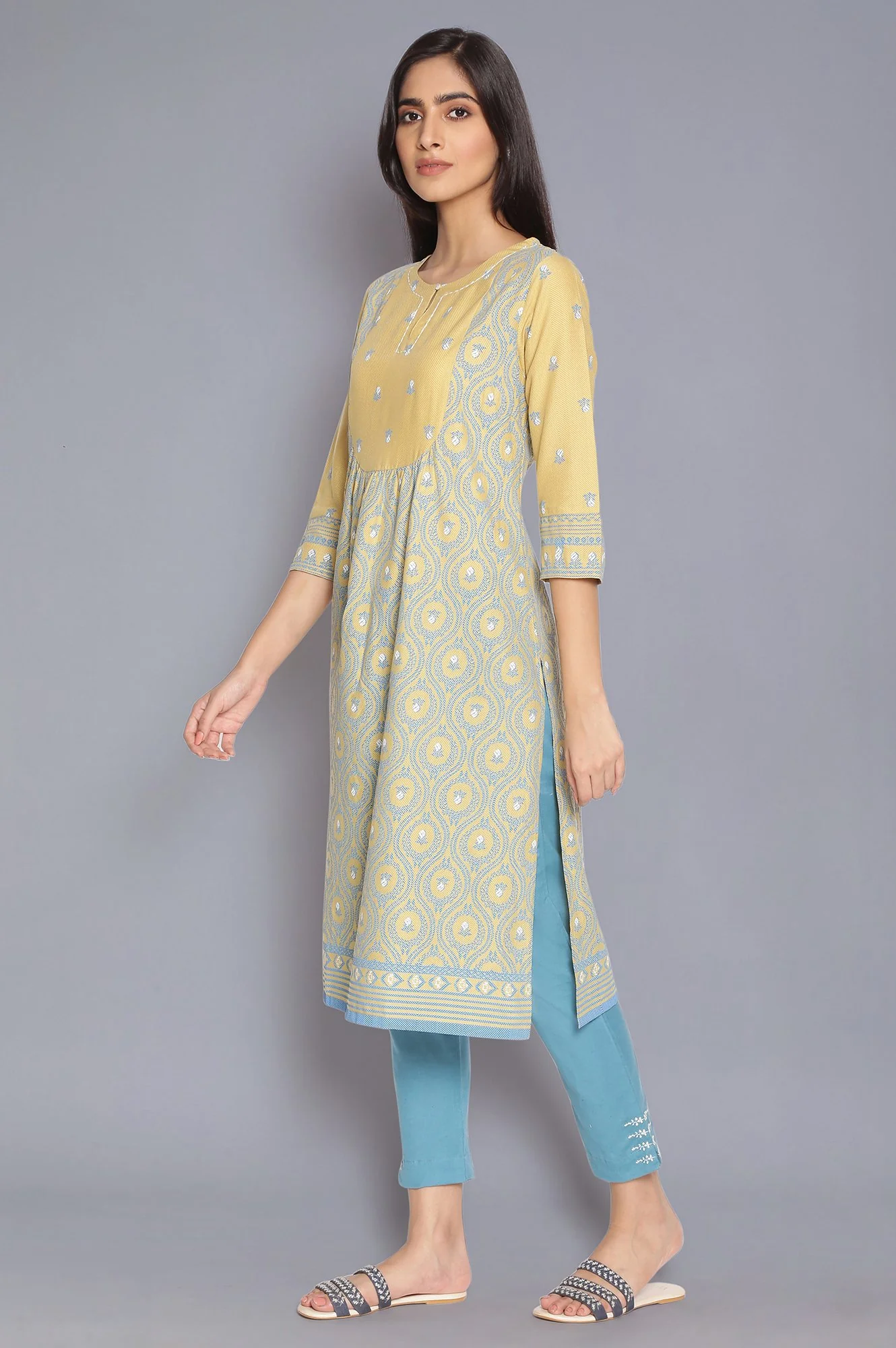 Pale Yellow and Stone Blue kurta - Image 3