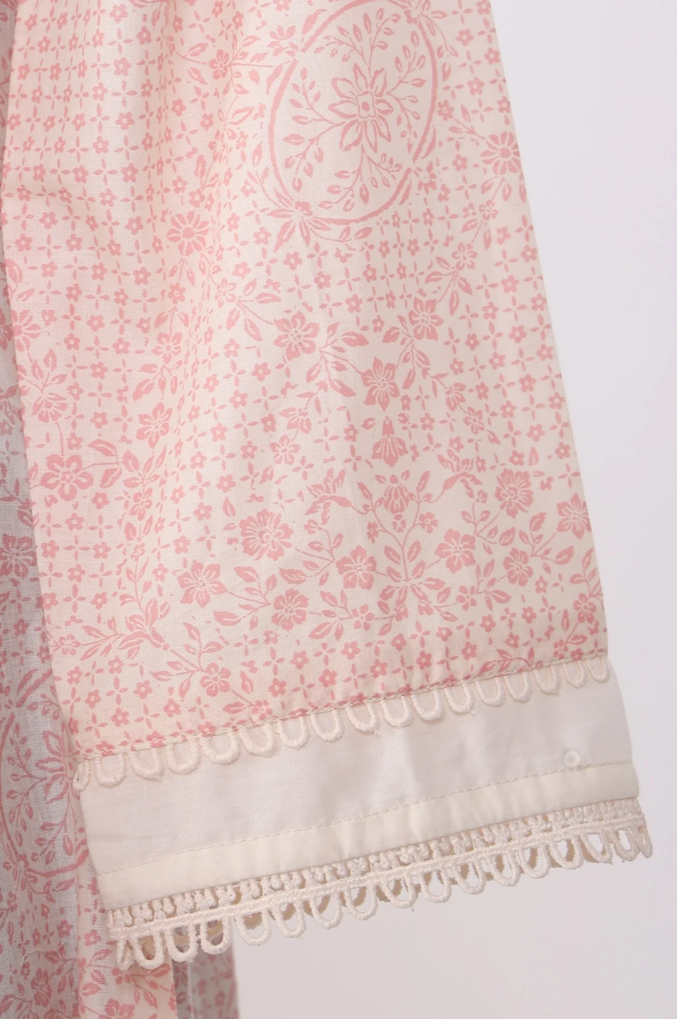 Pastel Pink Floral Printed Lace Pure Cotton Anarkali Kurta - Image 7