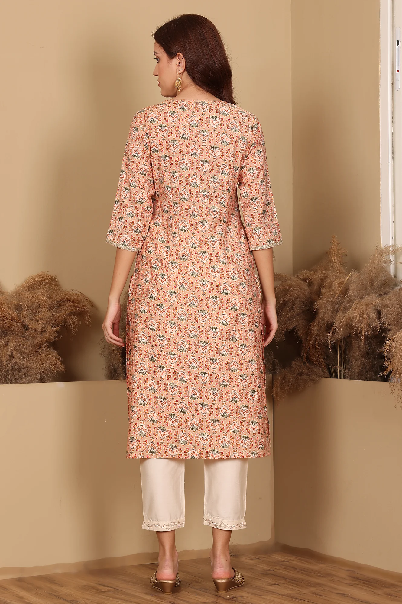 Peach Floral Printed Straight Kurta With Lace Highlight - Image 5