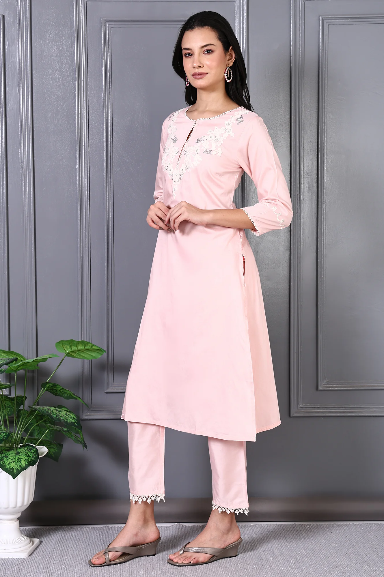 Peach Printed Thread Embroidered A-line Kurta Set - Image 4