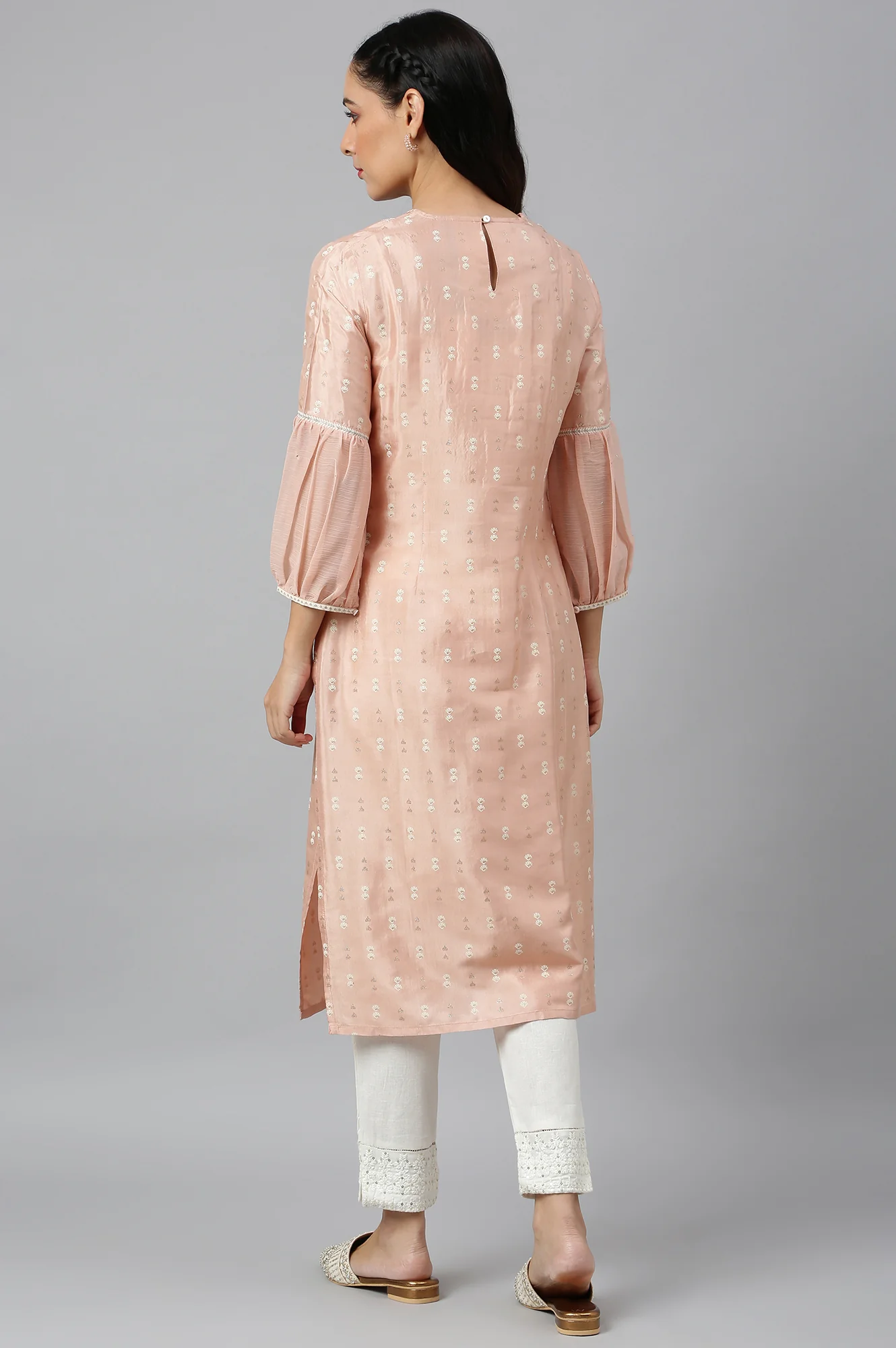 Peach Shantung kurta With Embroidery - Image 4