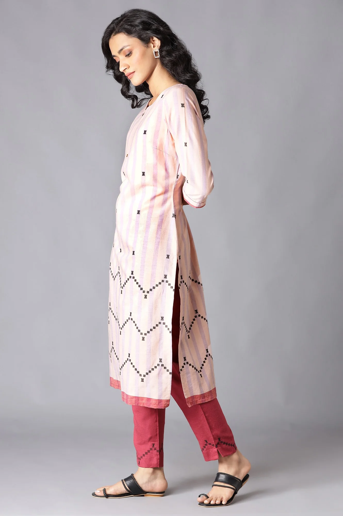 Peach Striped Cotton Dobby kurta In Round Neck - Image 3